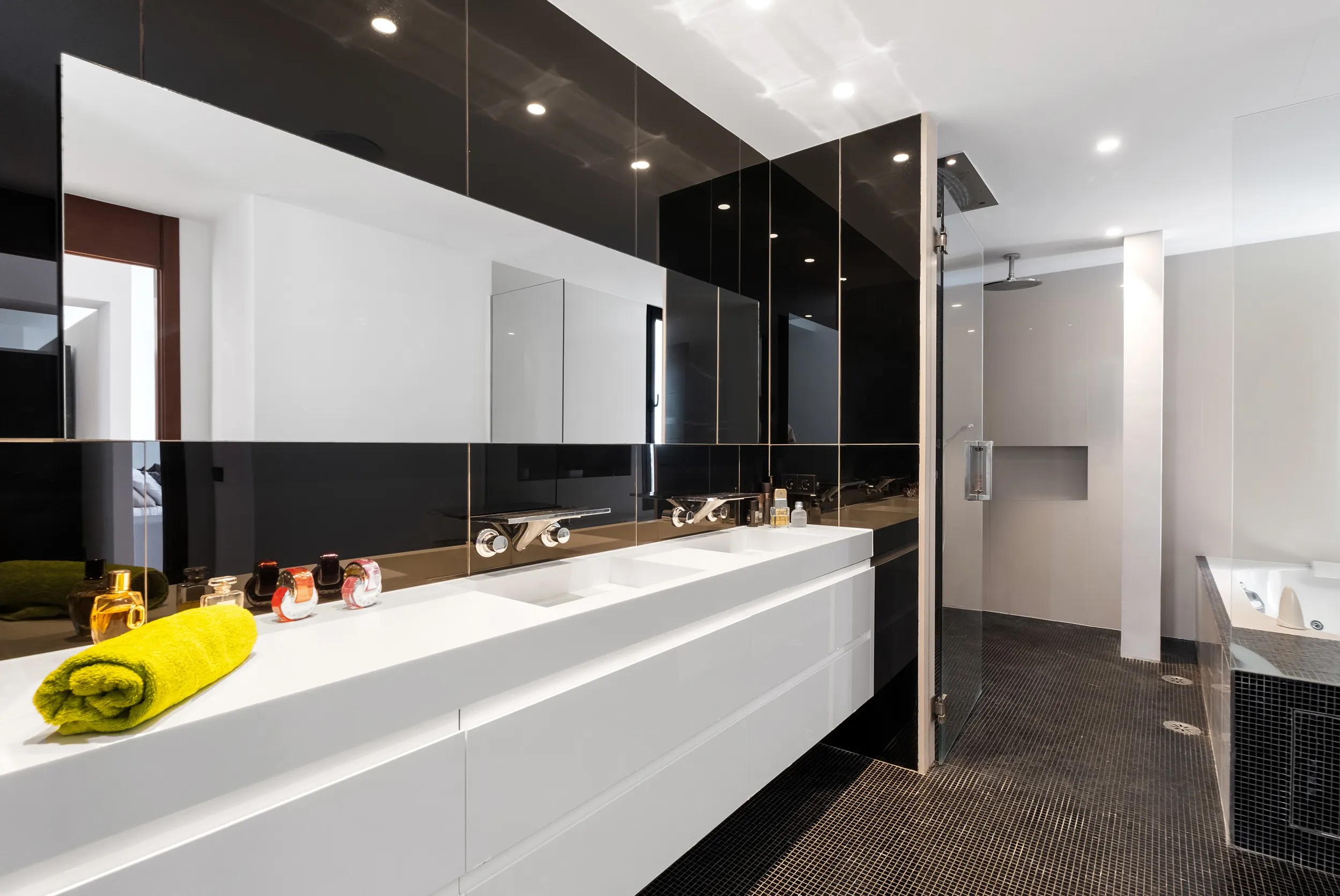 Modern Villa in Son Puig with Panoramic Views-10