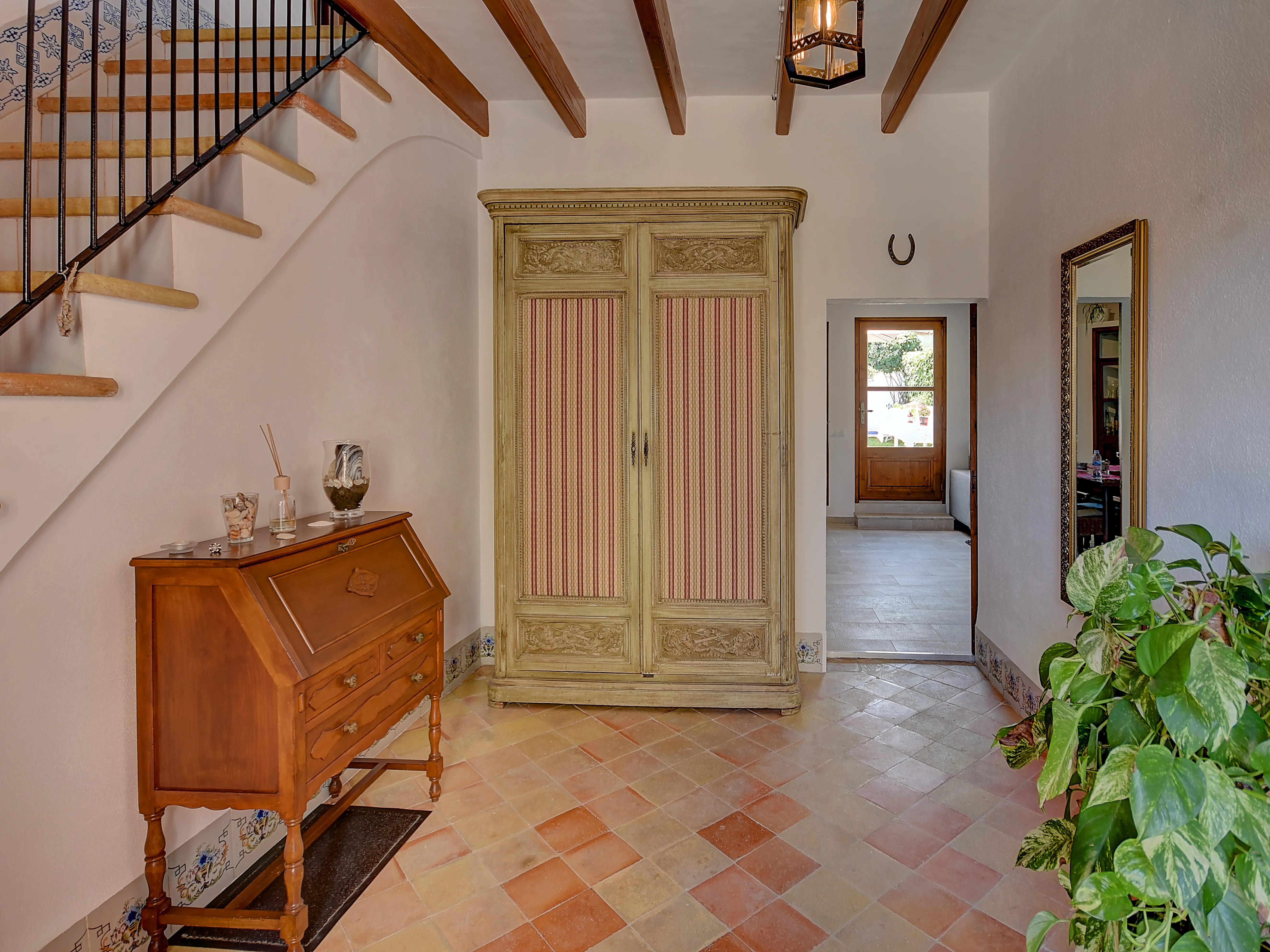 Charmante maison de village au cœur de S'Arraco-7