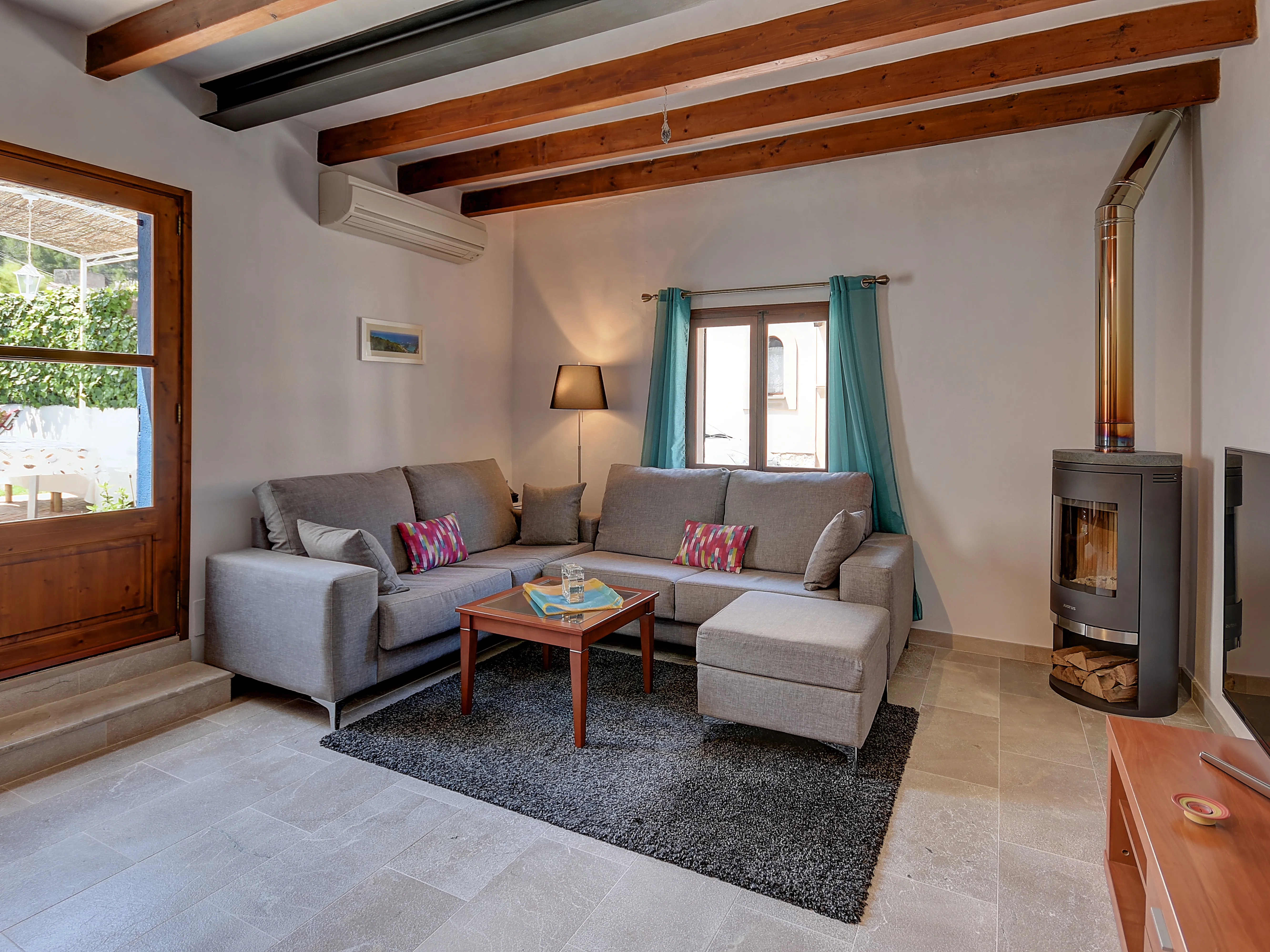 Uroczy wiejski dom w samym sercu S'Arraco-3