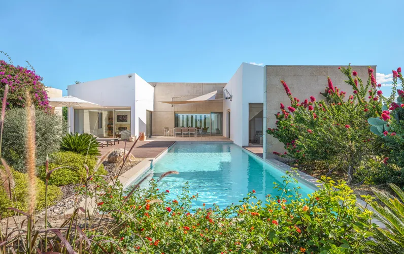 Minimalistisk finca i María de la Salut