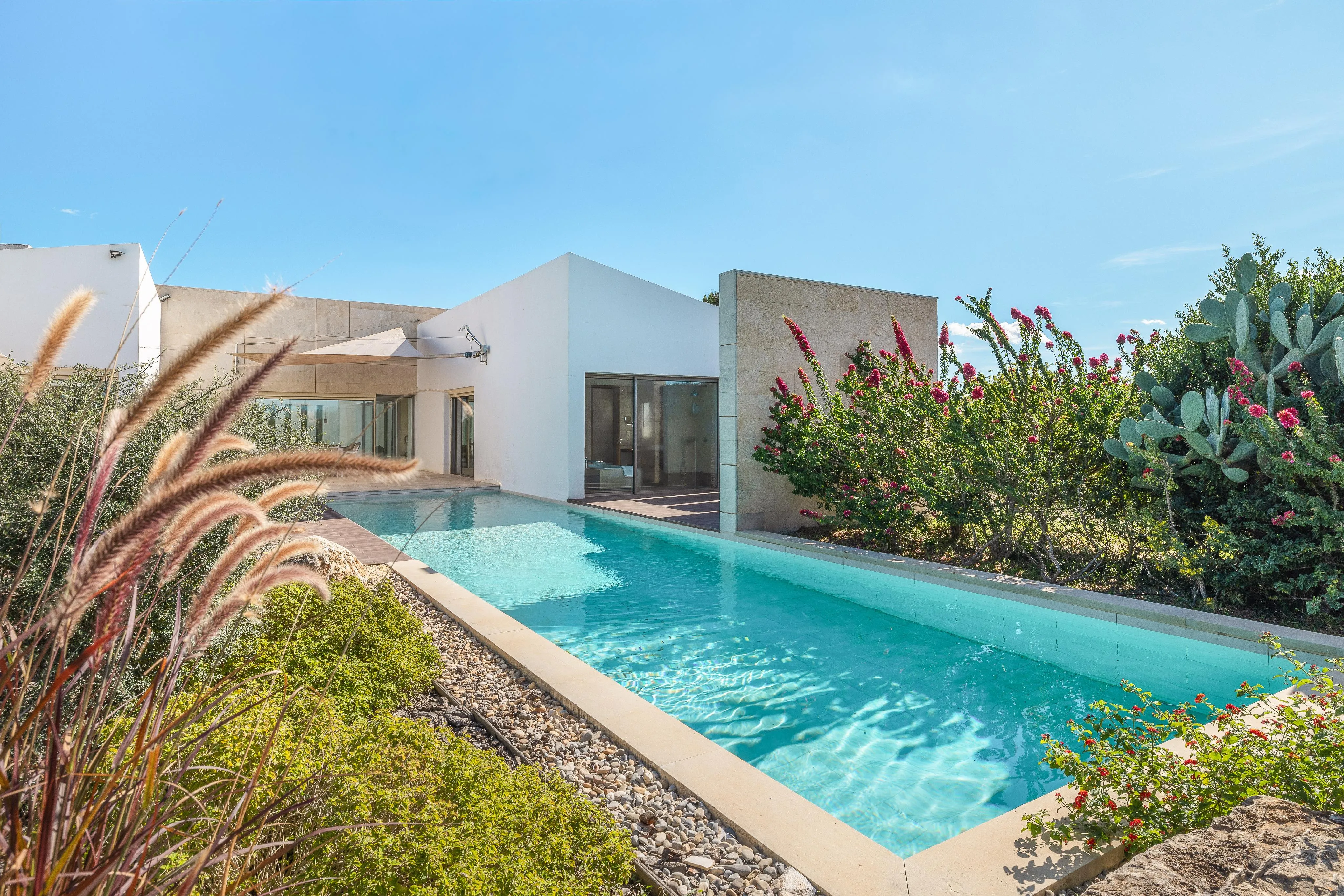 Minimalistisk finca i María de la Salut-12