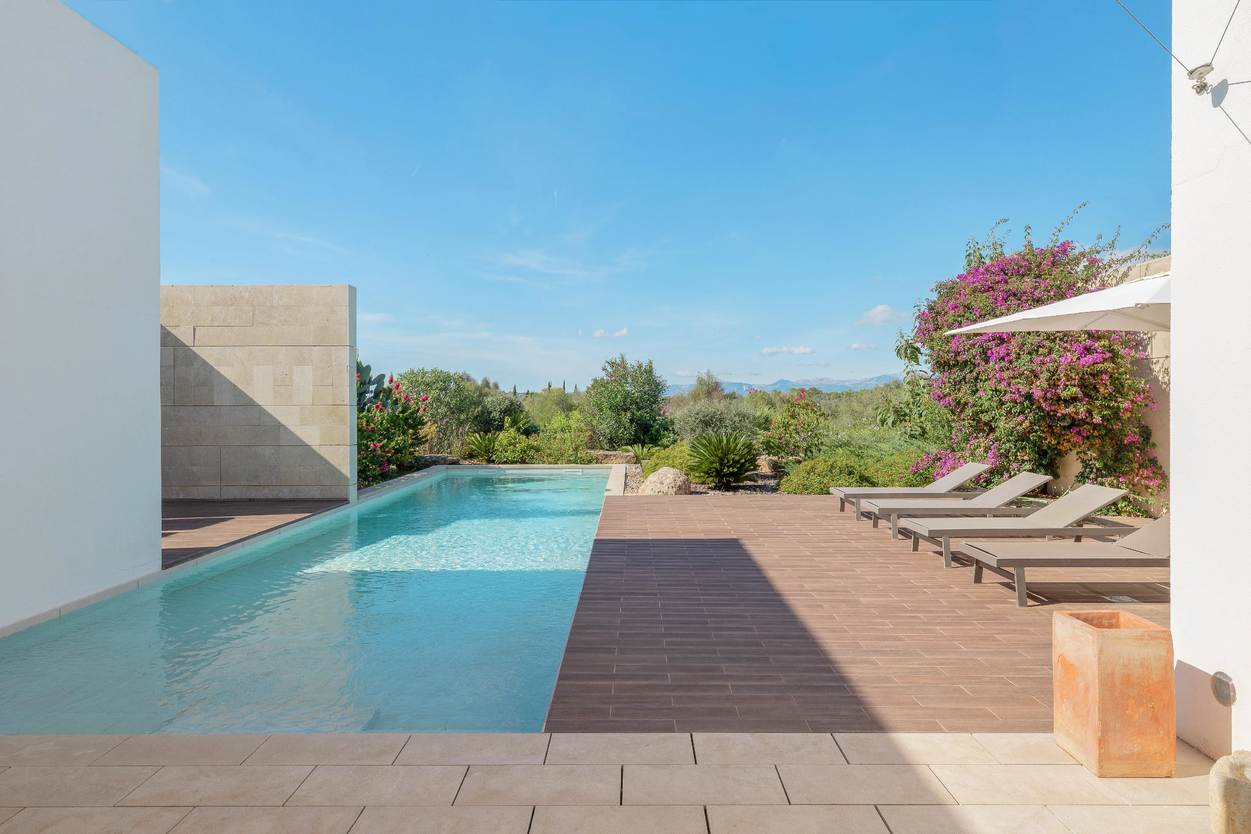 Minimalistisk finca i María de la Salut-11