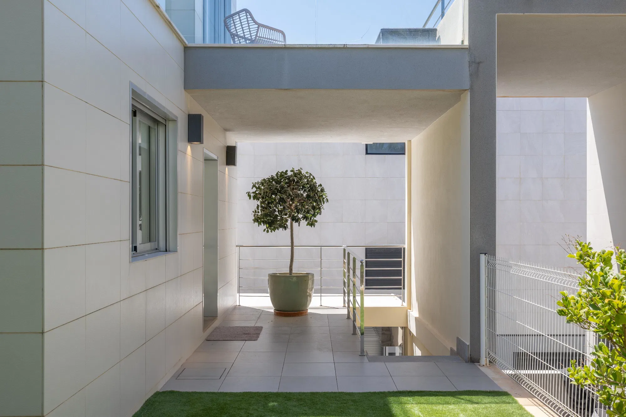 Unique Semi-Detached House with Sea Views-17