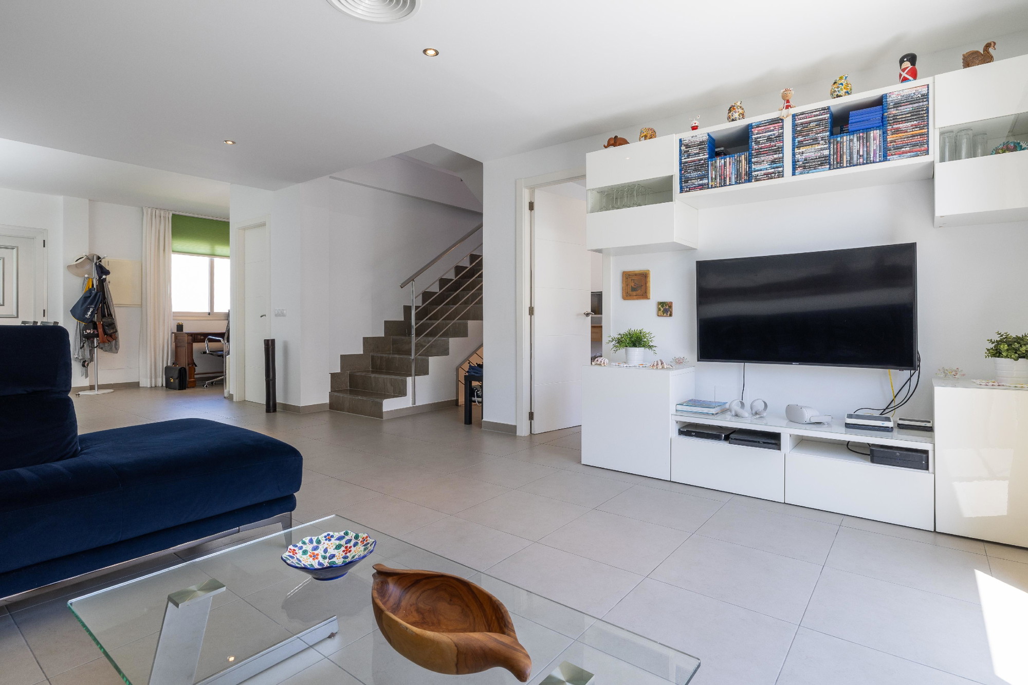Unique Semi-Detached House with Sea Views-11