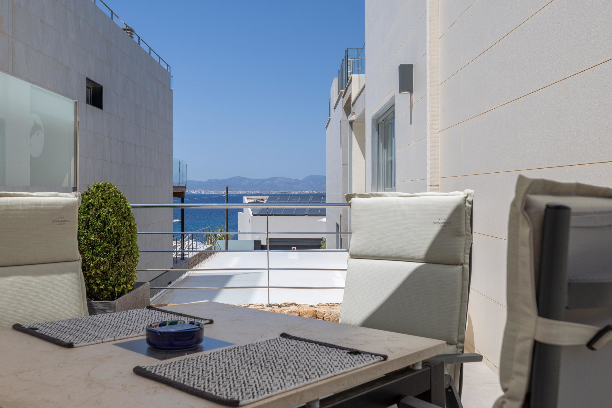 Unique Semi-Detached House with Sea Views-18