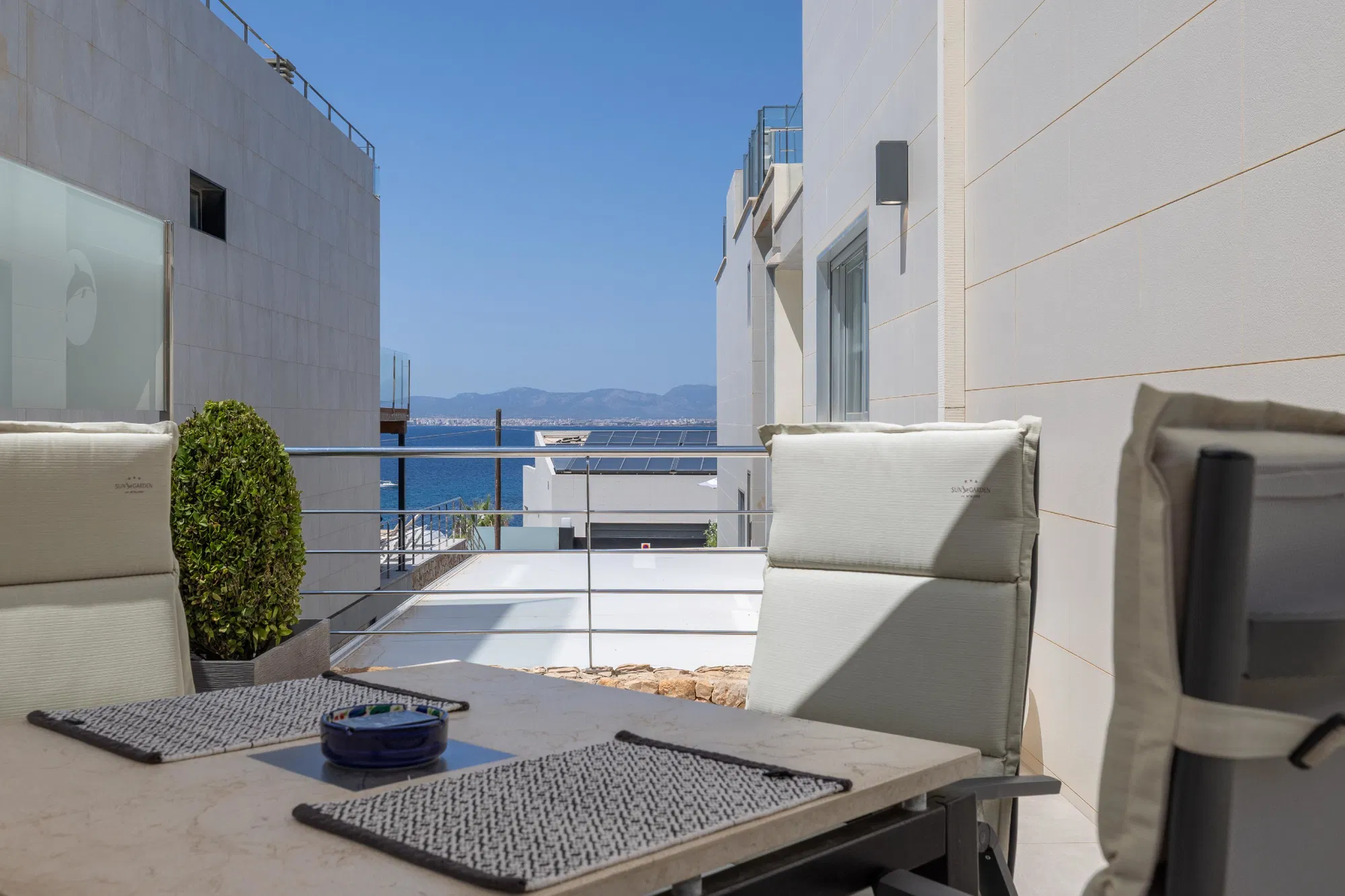 Unique Semi-Detached House with Sea Views-18
