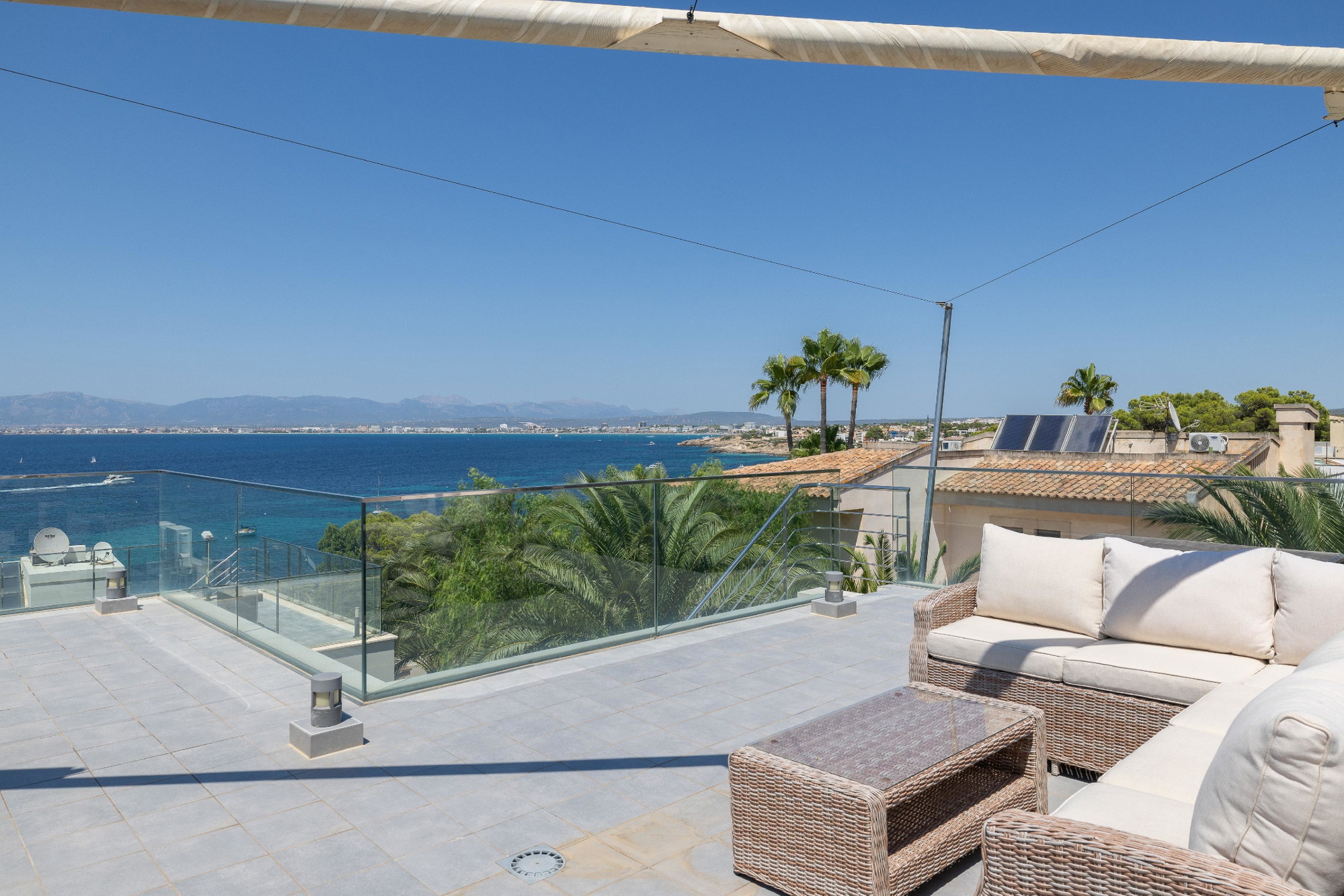 Unique Semi-Detached House with Sea Views-6