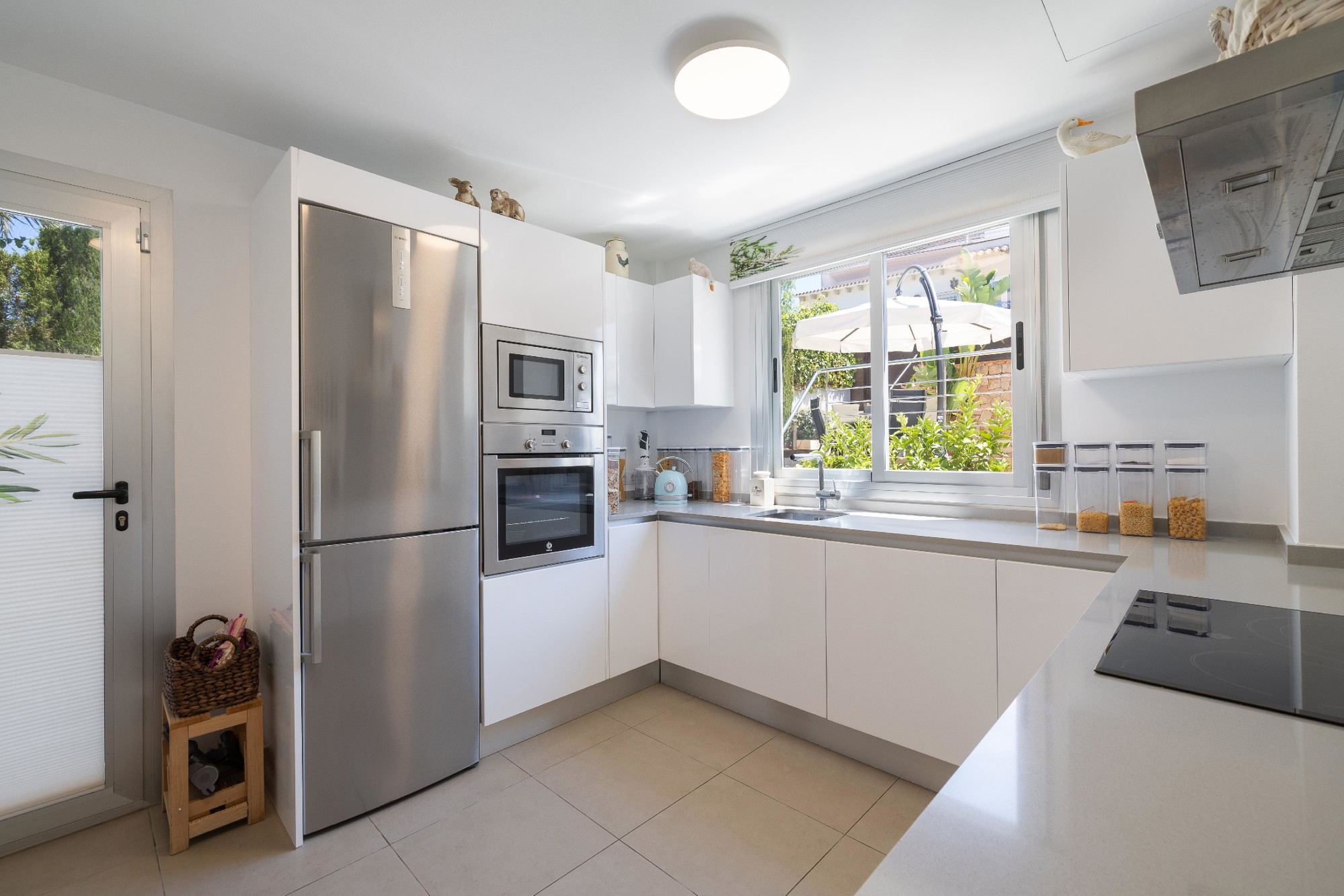 Unique Semi-Detached House with Sea Views-4