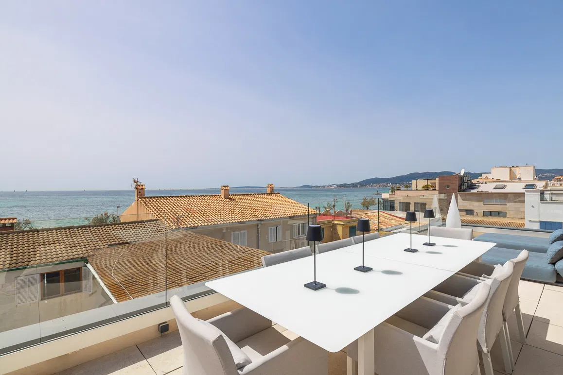 Maison de ville près de la plage avec jacuzzi et garage-1