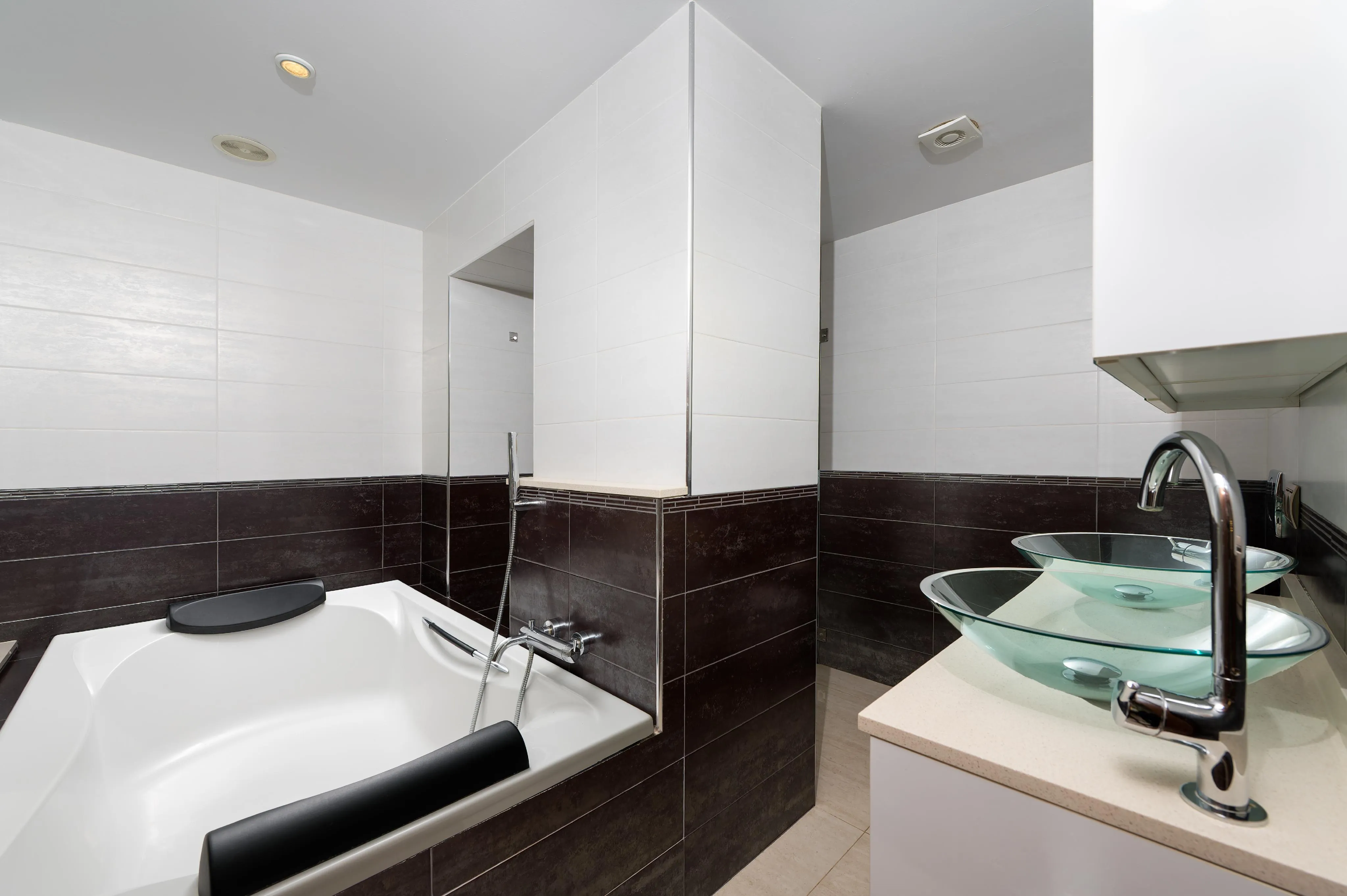 Villa mit viel Potenzial und Meerblick-14