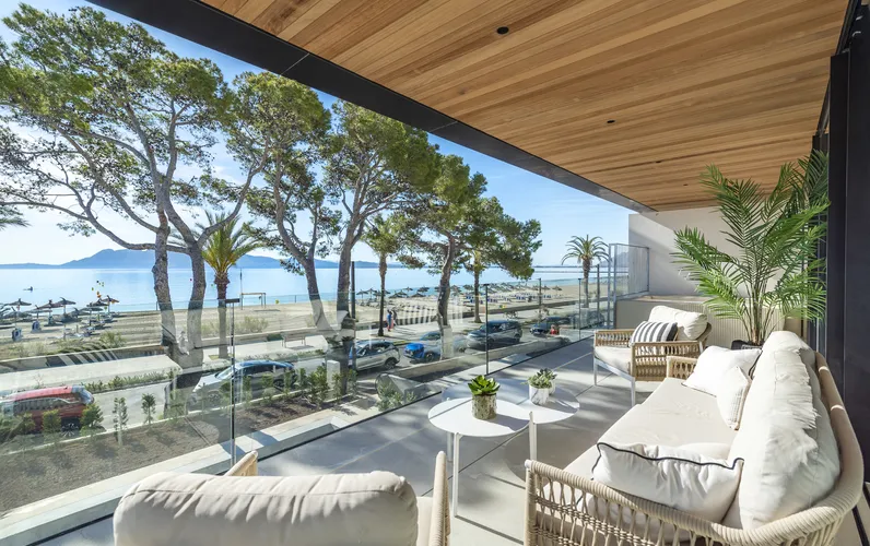 "Frontline Paradise" Tijdelijke verhuur in Puerto Pollensa