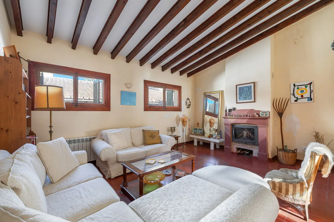 Charmerende penthouse med terrasse og stort potentiale på en førsteklasses beliggenhed-3