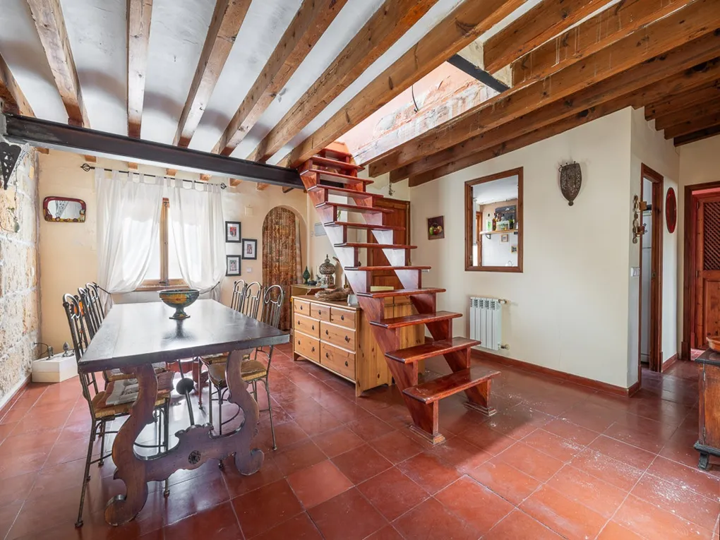 Charmerende penthouse med terrasse og stort potentiale på en førsteklasses beliggenhed-4