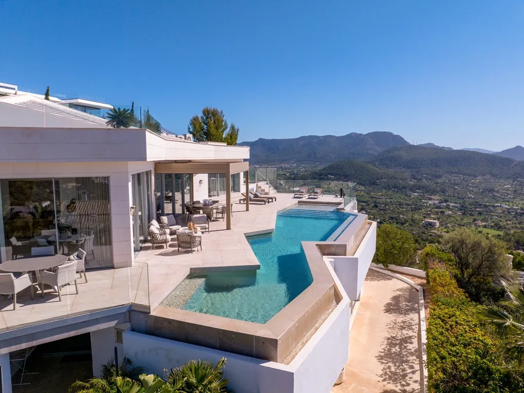 Spektakulær villa med fantastisk panoramaudsigt-14