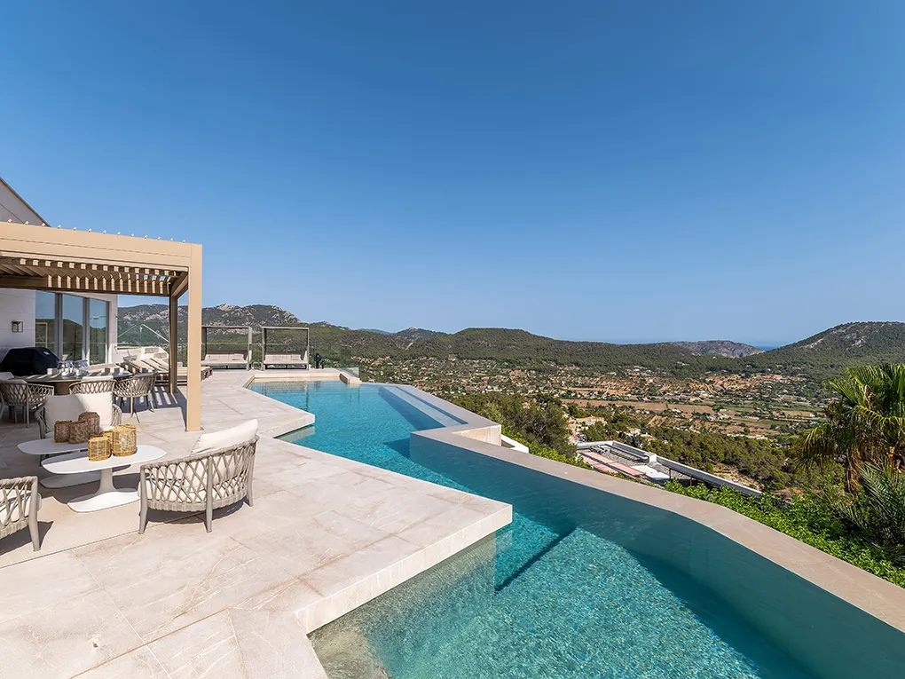 Spektakulær villa med fantastisk panoramaudsigt-15