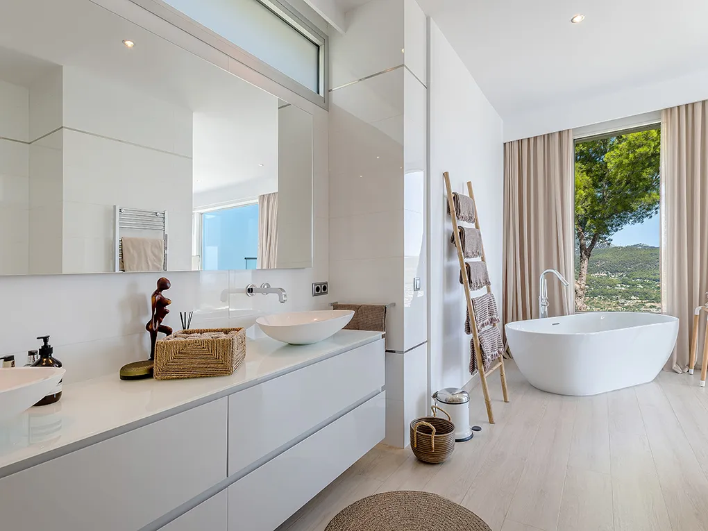 Spektakulær villa med fantastisk panoramaudsigt-12