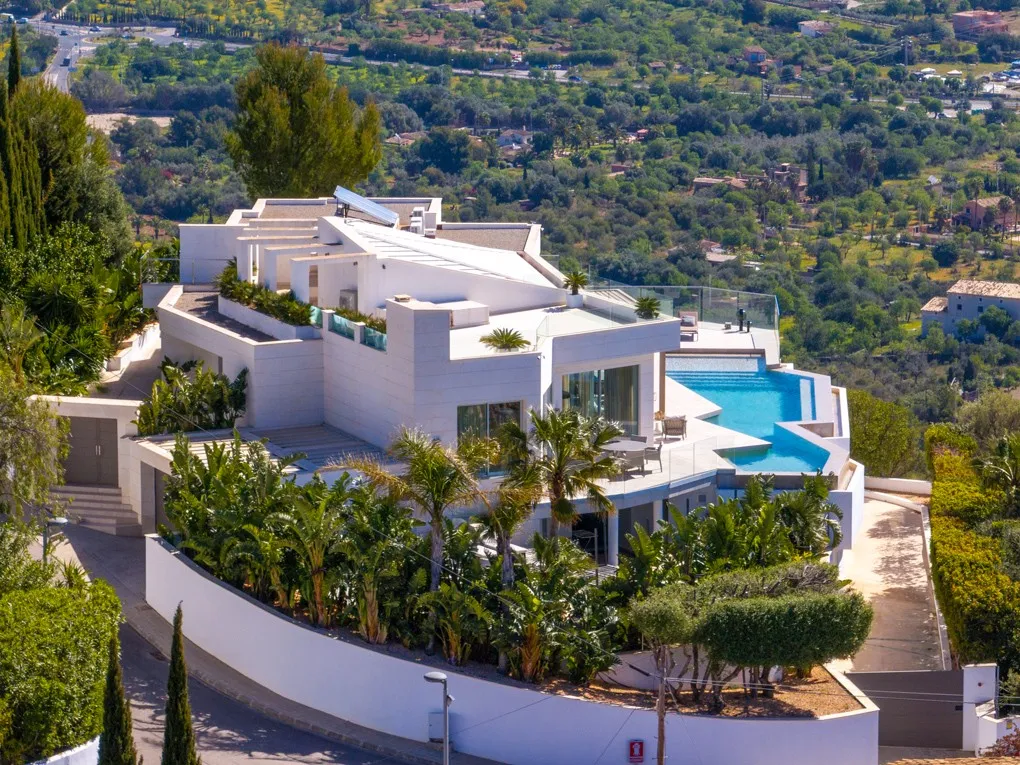 Spektakulær villa med fantastisk panoramaudsigt-16