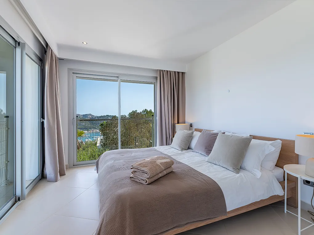 Spektakulær villa med fantastisk panoramaudsigt-19