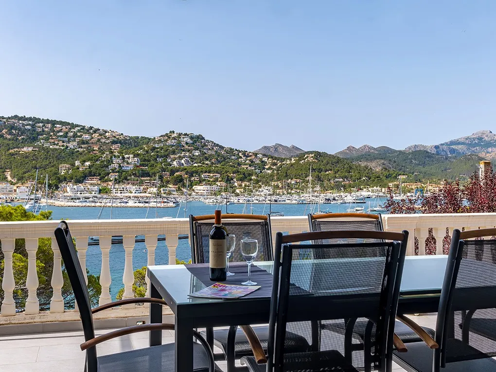 Casa cèntrica amb impressionants vistes al mar-3