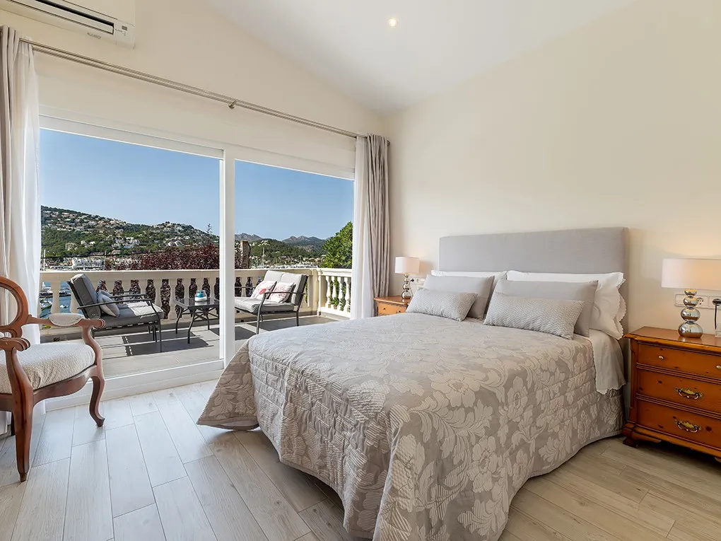 Casa cèntrica amb impressionants vistes al mar-8