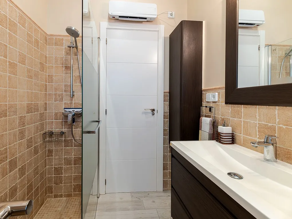 Casa cèntrica amb impressionants vistes al mar-12