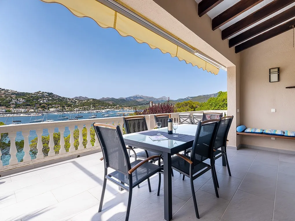 Casa cèntrica amb impressionants vistes al mar-1