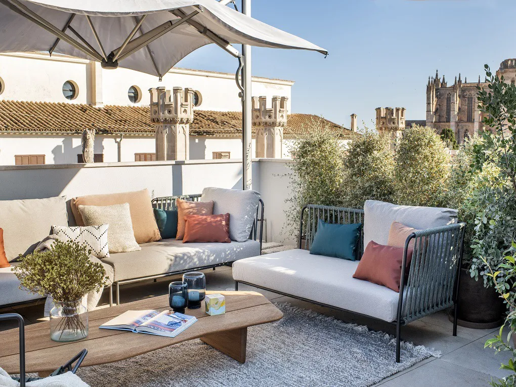 Uniek, elegant penthouse met dakterras en prachtig uitzicht-1