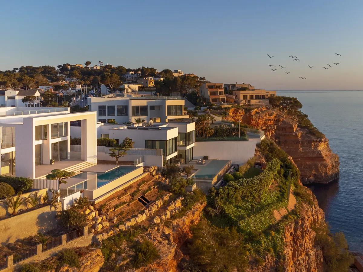 Espectacular villa en primera línea de mar-19