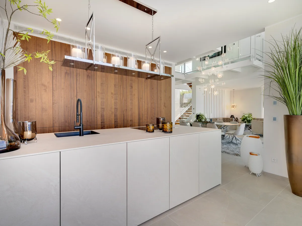 Spektakulær villa i første havlinje-6