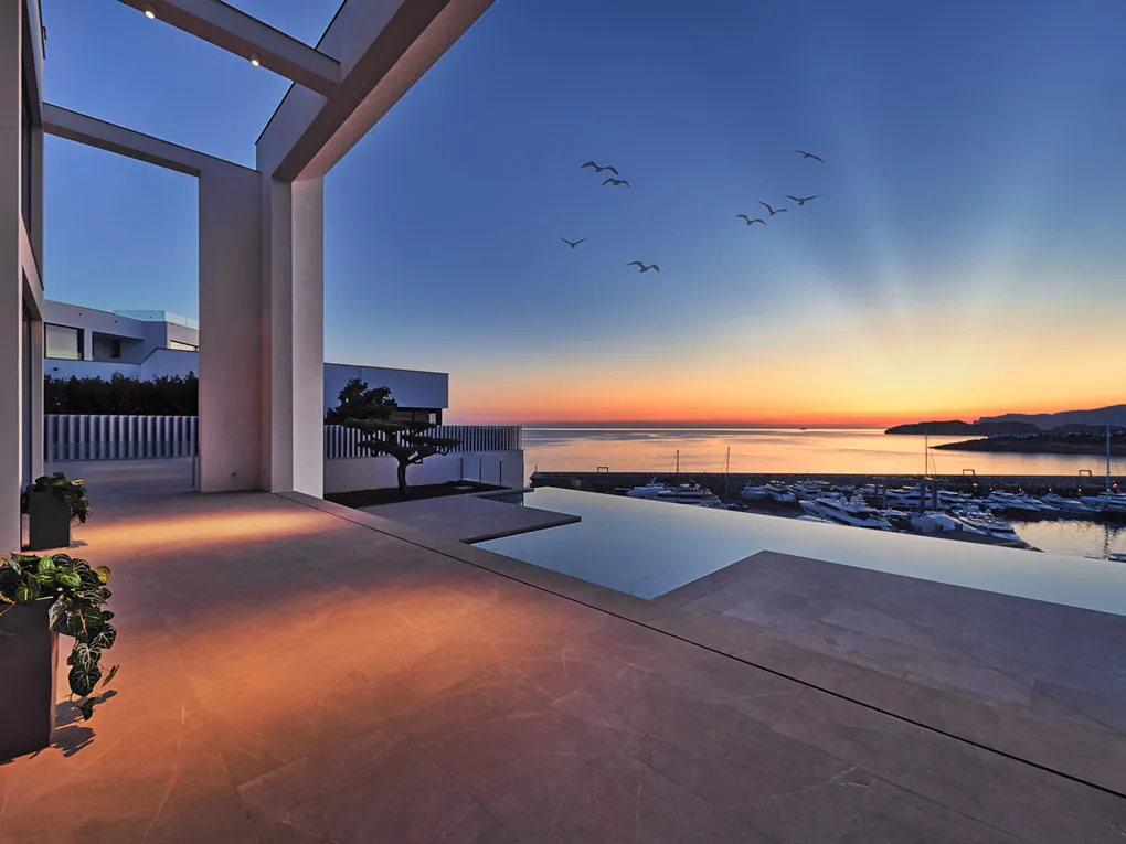 Espectacular villa en primera línea de mar-15