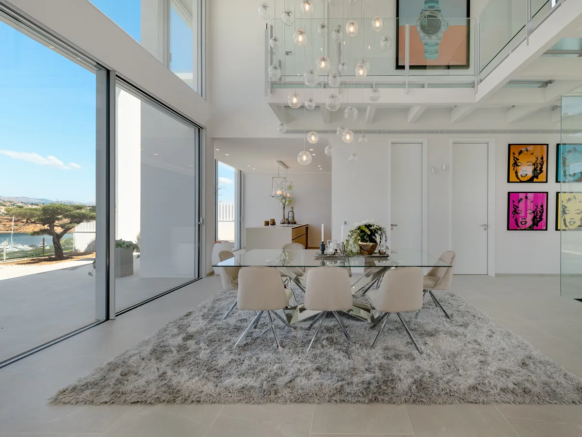 Espectacular villa en primera línea de mar-3