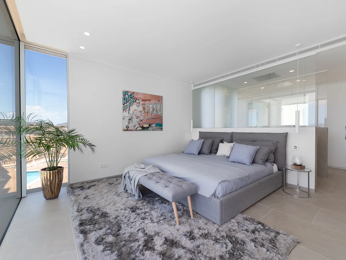 Spektakulær villa i første havlinje-10