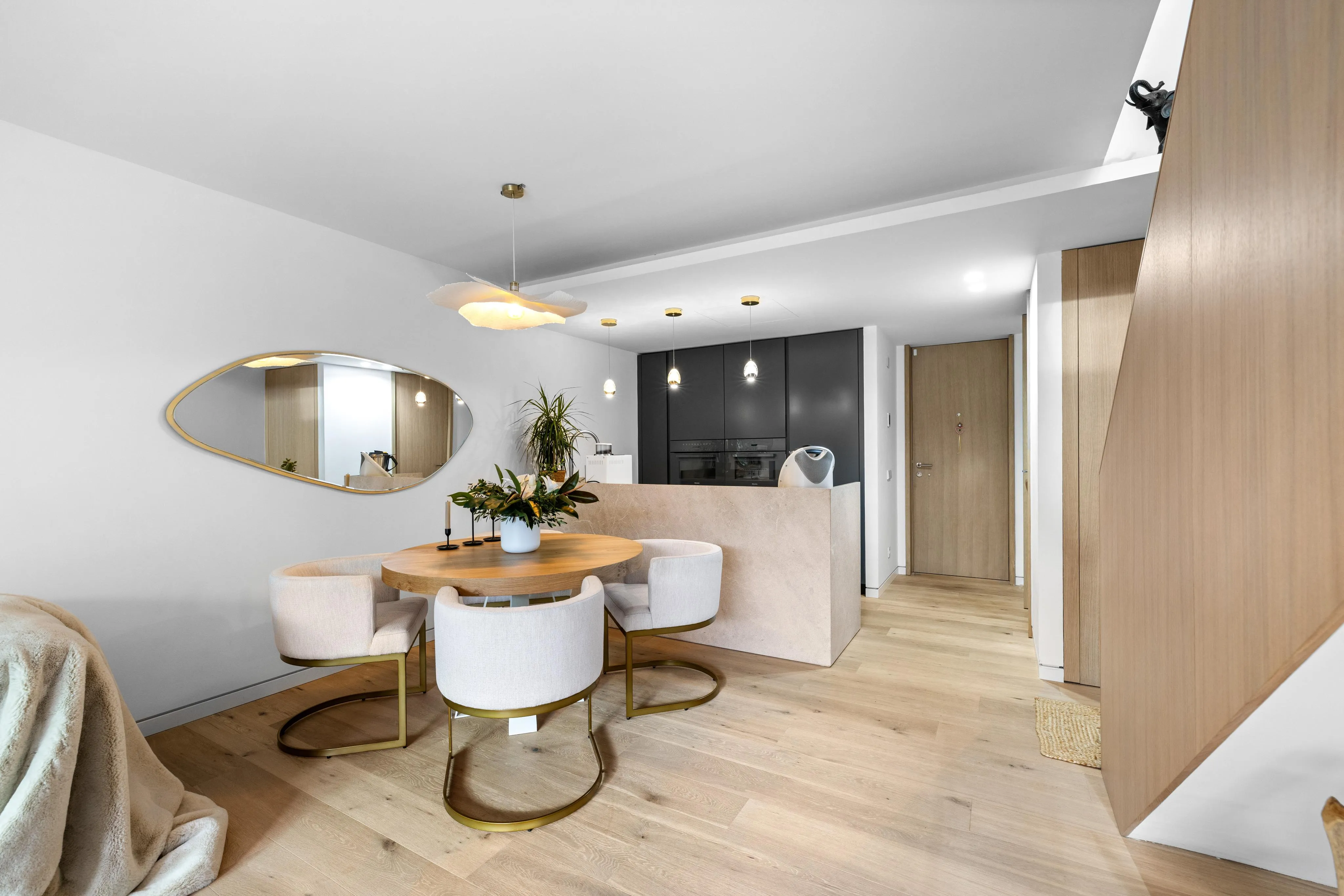 Exklusive Garten Duplexwohnung mit privatem Pool in La Bonanova-6