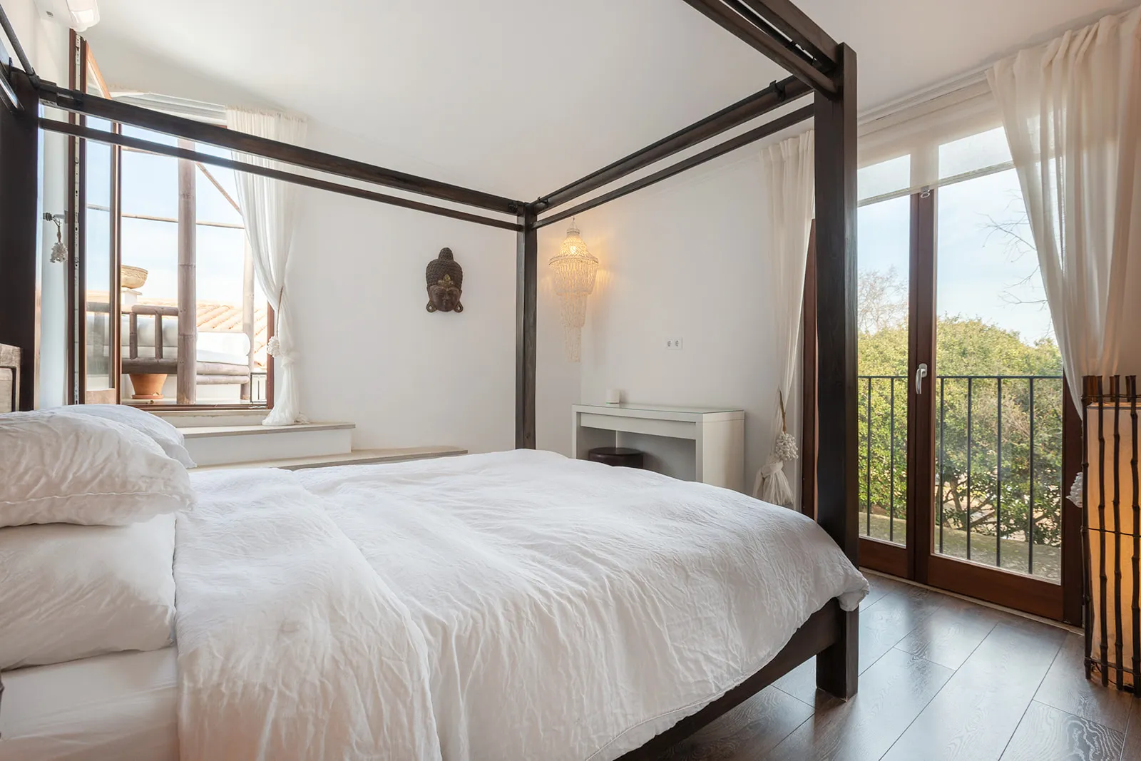 Newly renovated oasis in the old town, Alcudia-25