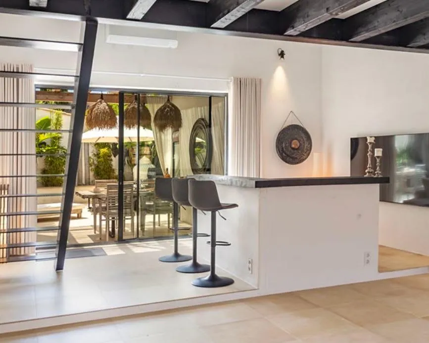 Newly renovated oasis in the old town, Alcudia-5