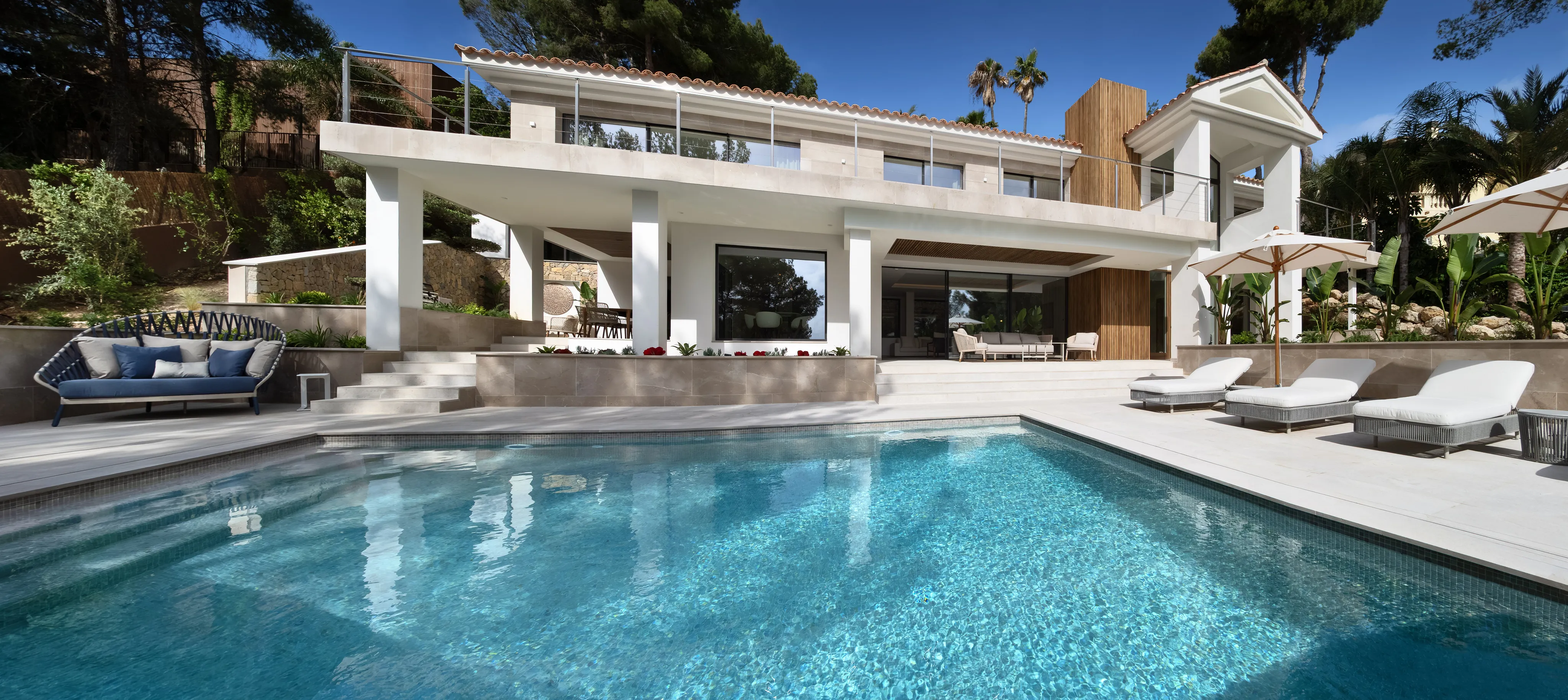 Spacious villa in tranquil location-1