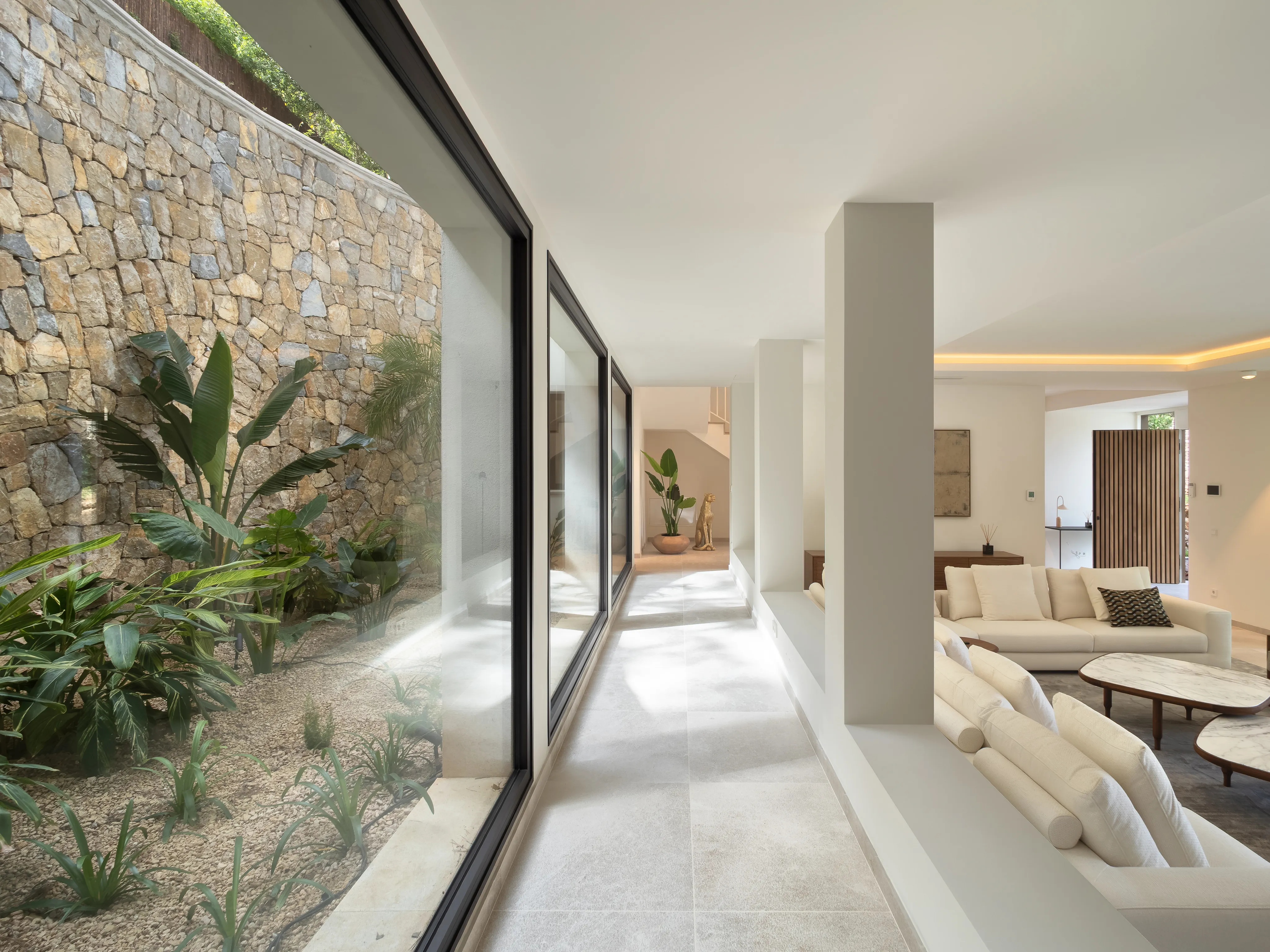 Spacious villa in tranquil location-4