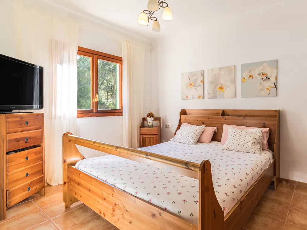 Spacieuse maison de campagne distribuée en deux appartements séparés-18