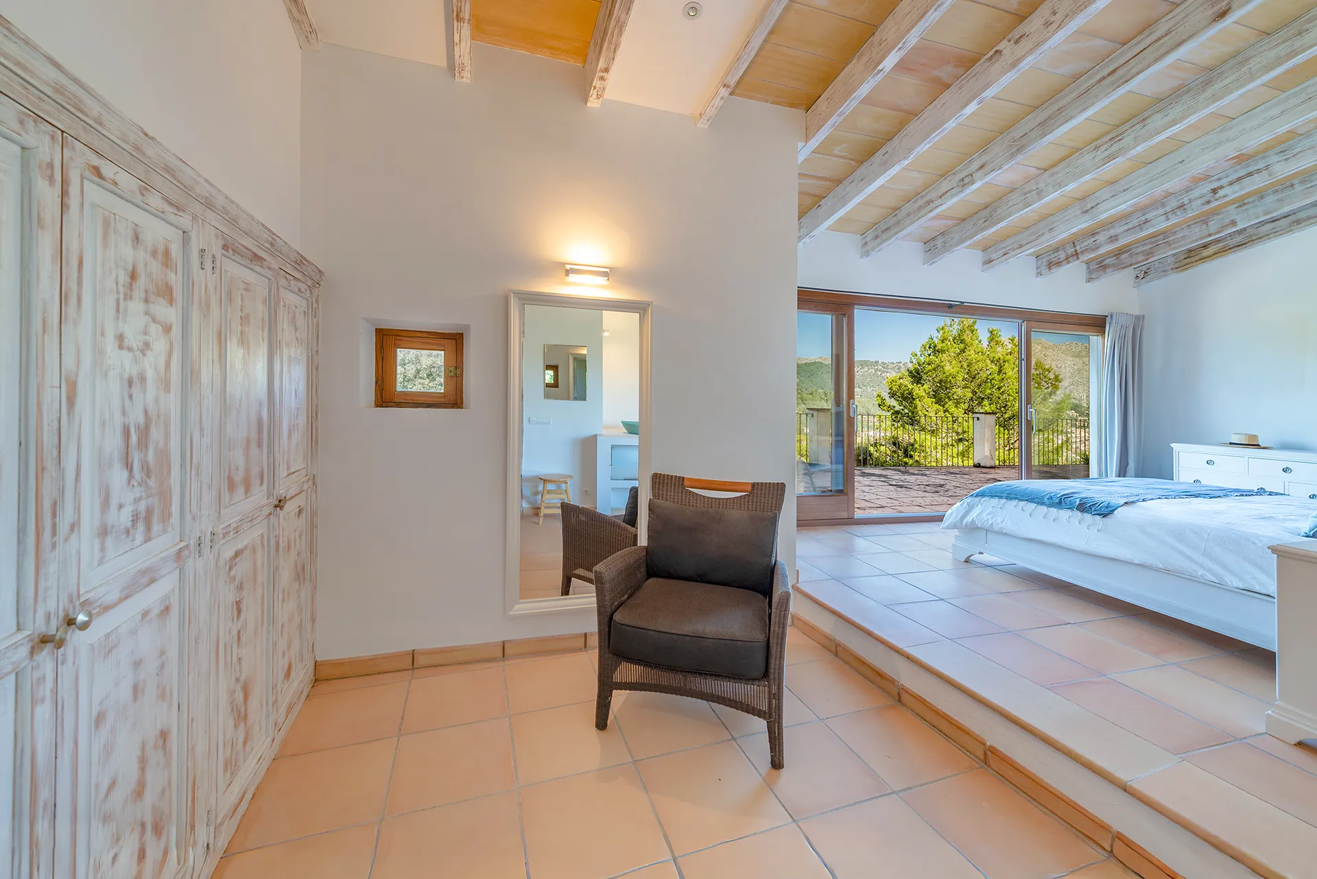 Eksklusiv bjergvilla med panoramaudsigt over Pollença og Colonya-dalen-11