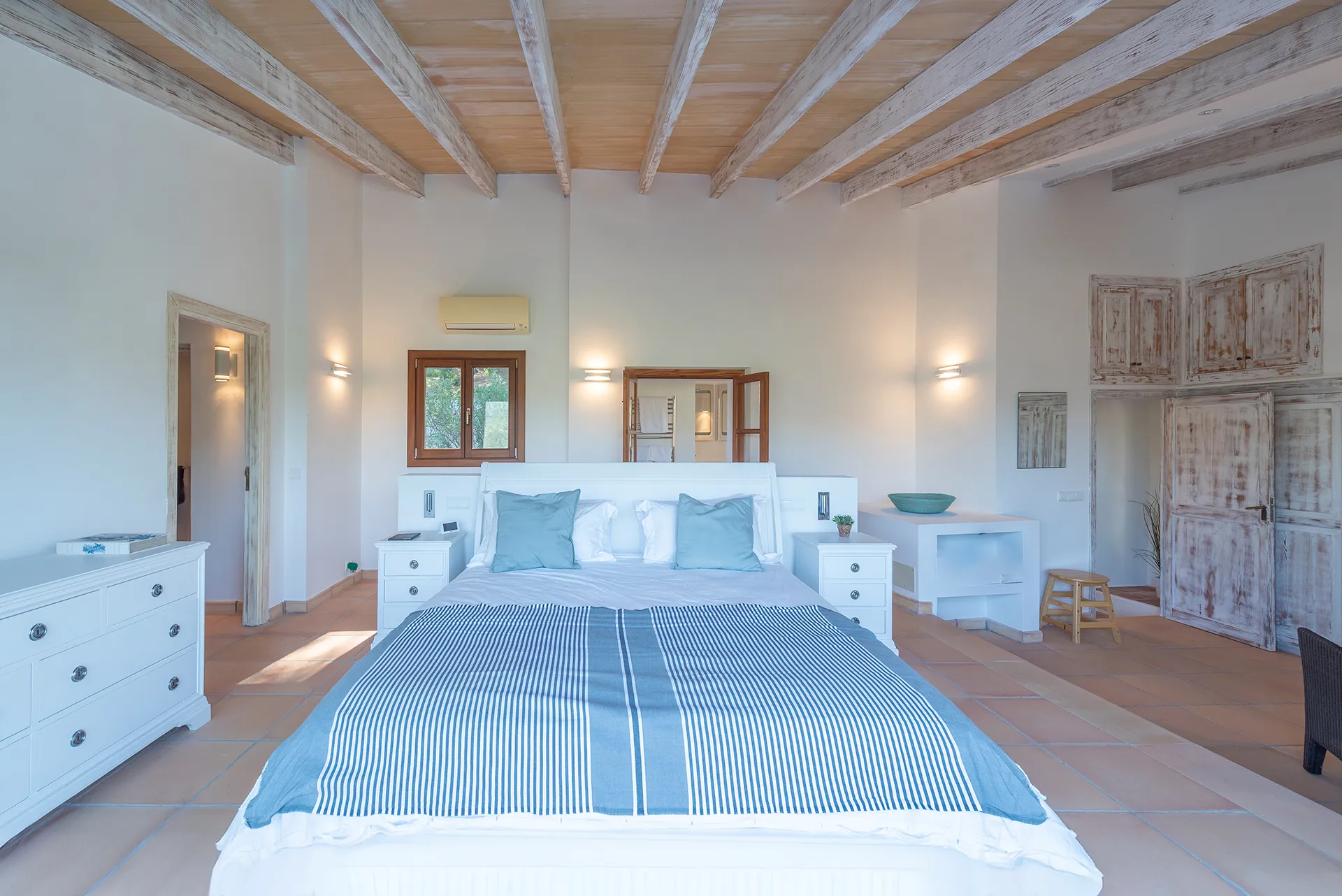 Eksklusiv bjergvilla med panoramaudsigt over Pollença og Colonya-dalen-10