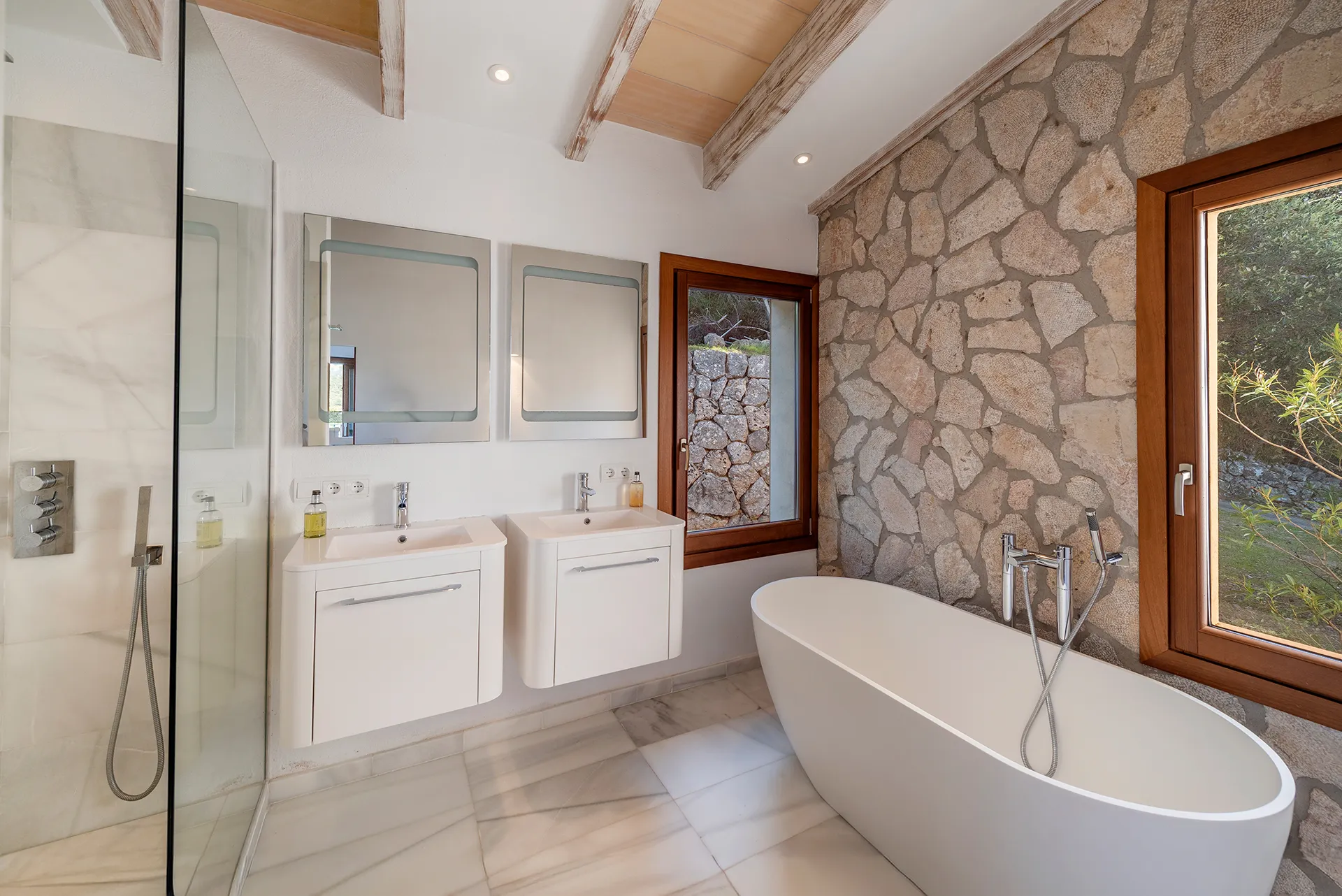 Eksklusiv bjergvilla med panoramaudsigt over Pollença og Colonya-dalen-15