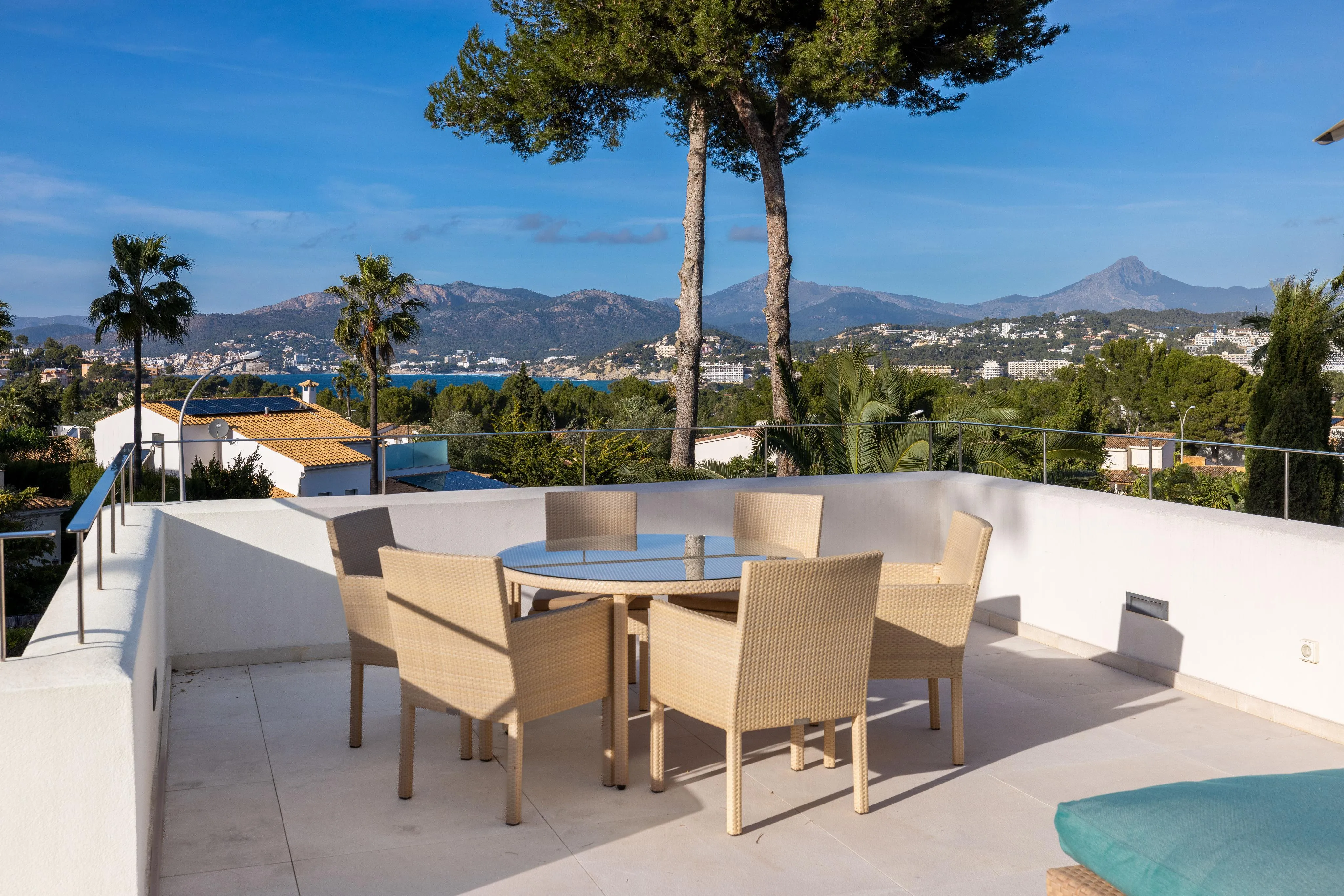 Villa di lusso in stile bungalow con vista sul mare a Santa Ponsa-8