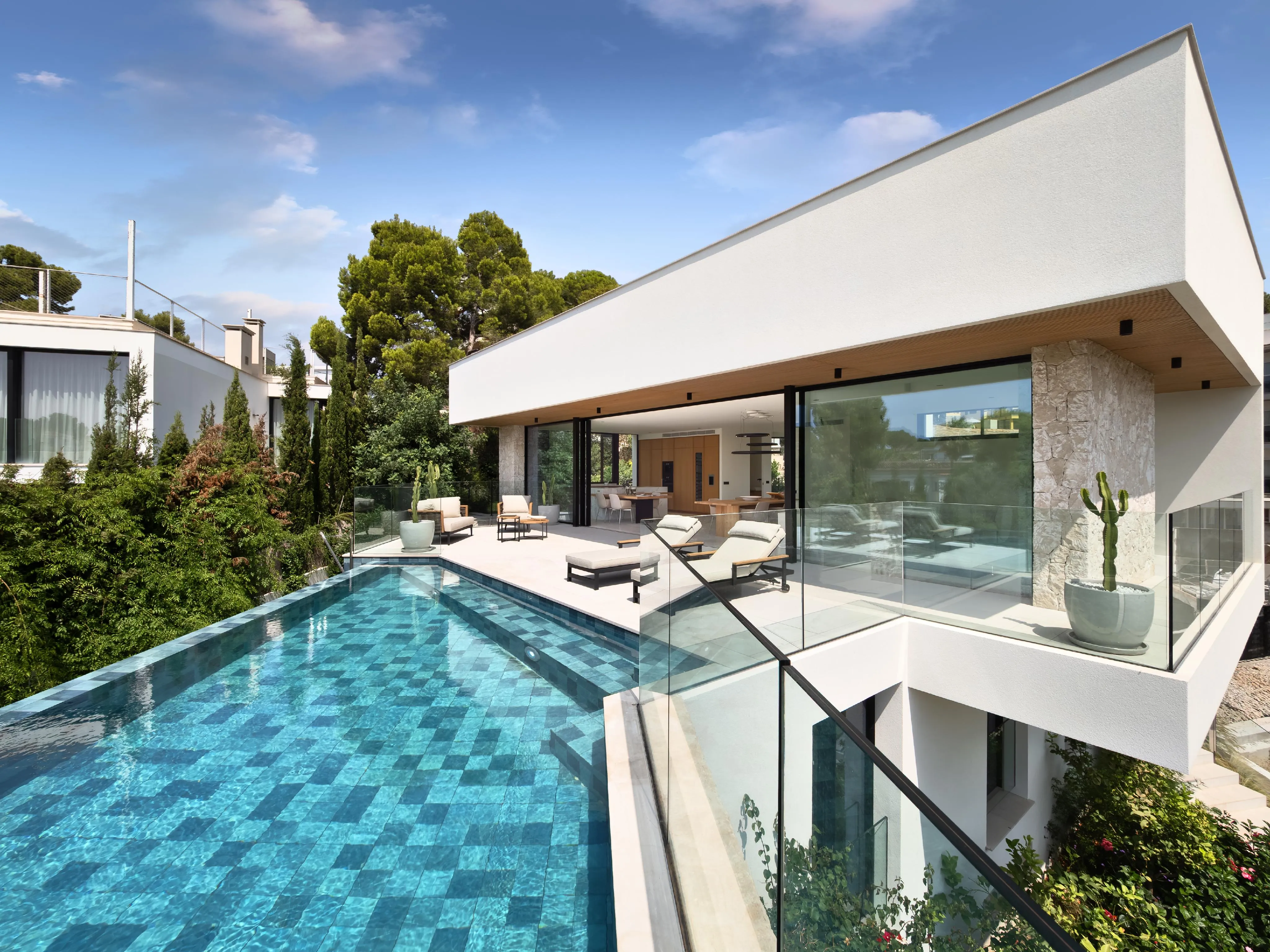 Luxuriöse neue Villa in Strandnähe-13