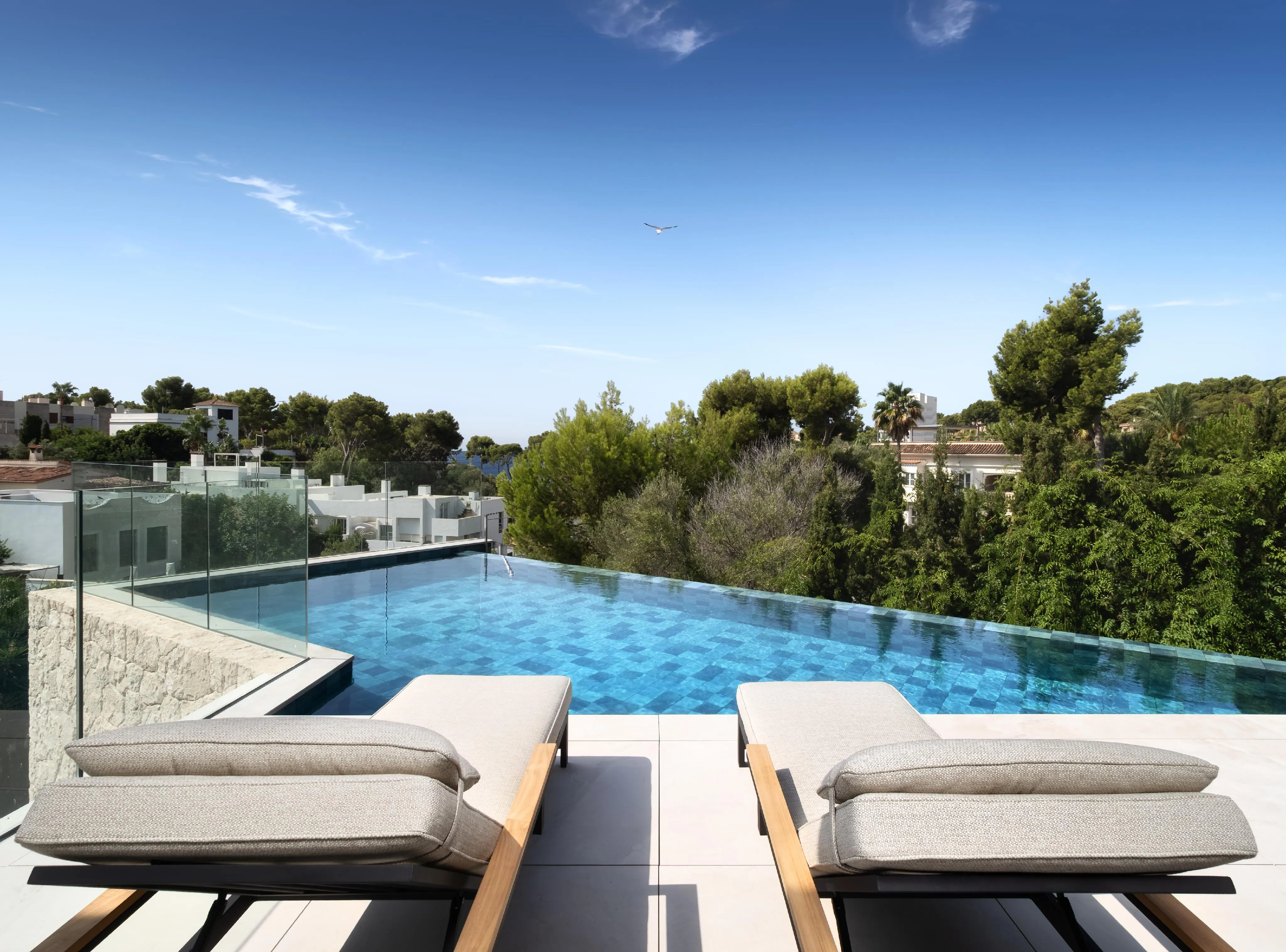 Luxuriöse neue Villa in Strandnähe-1