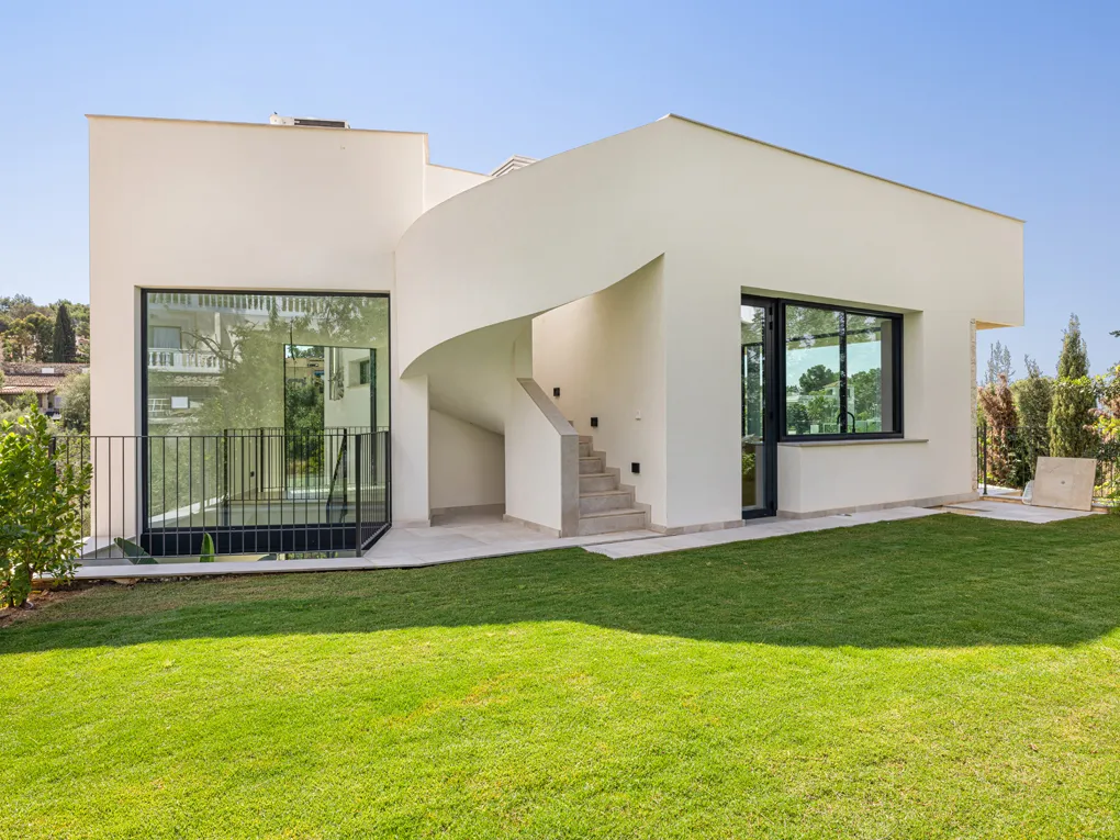 Luxuriöse neue Villa in Strandnähe-11