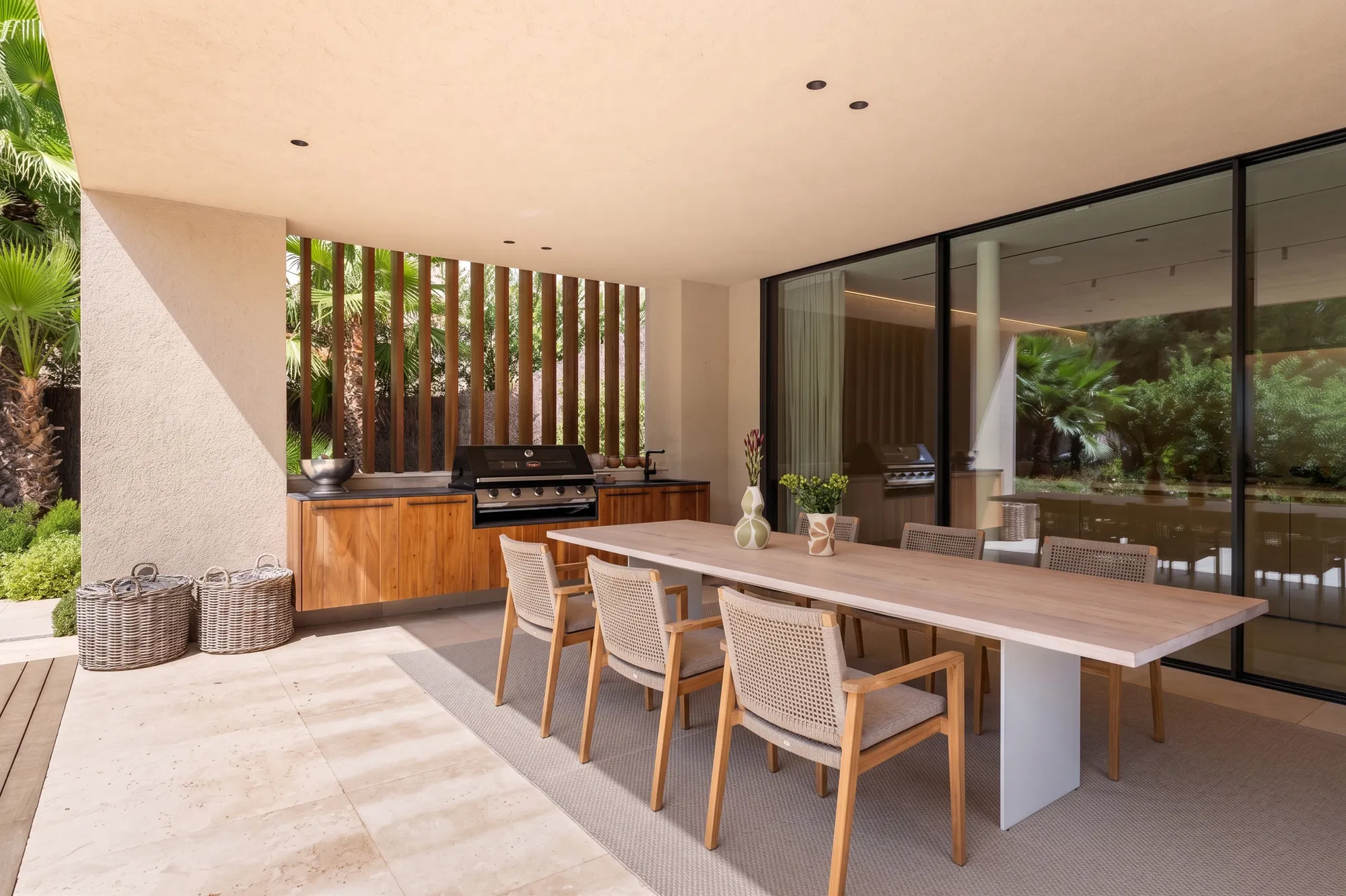 Elegante Designervilla in privater Lage mit Blick ins Grüne-10
