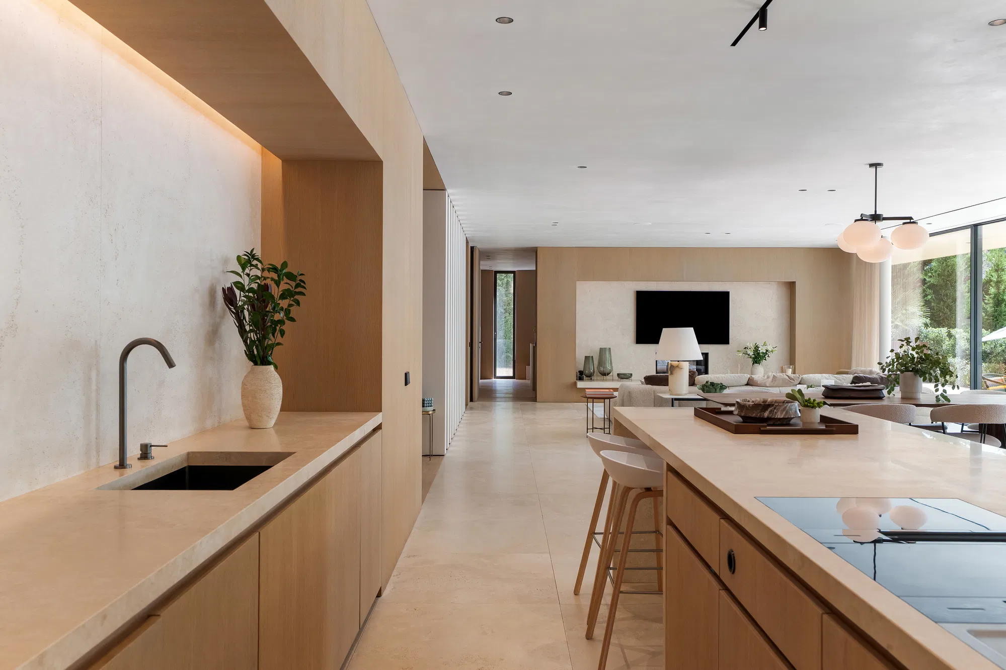 Elegante Designervilla in privater Lage mit Blick ins Grüne-8