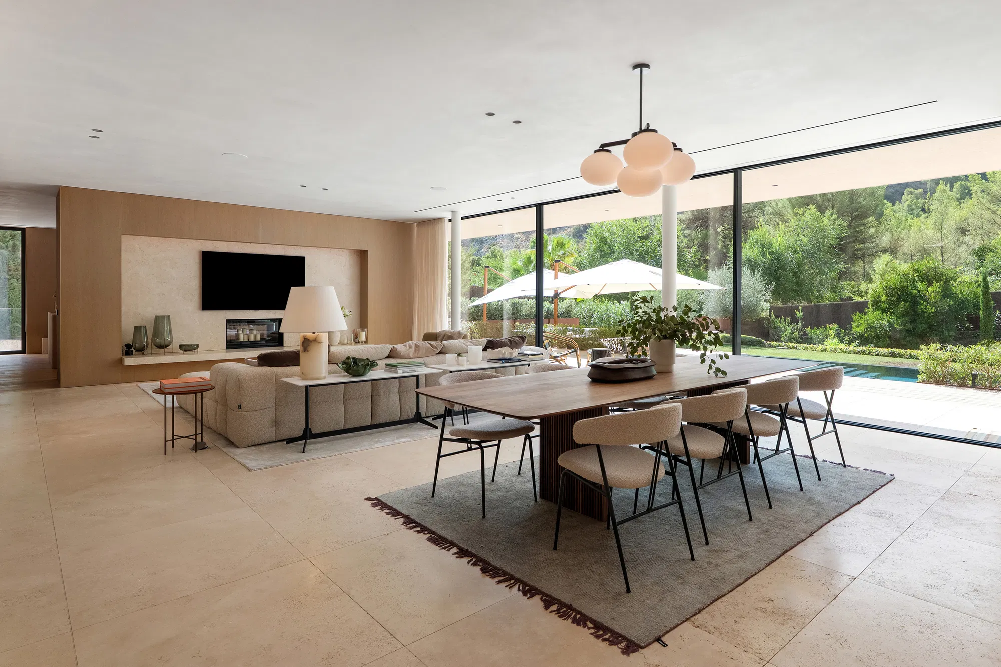 Elegante Designervilla in privater Lage mit Blick ins Grüne-7