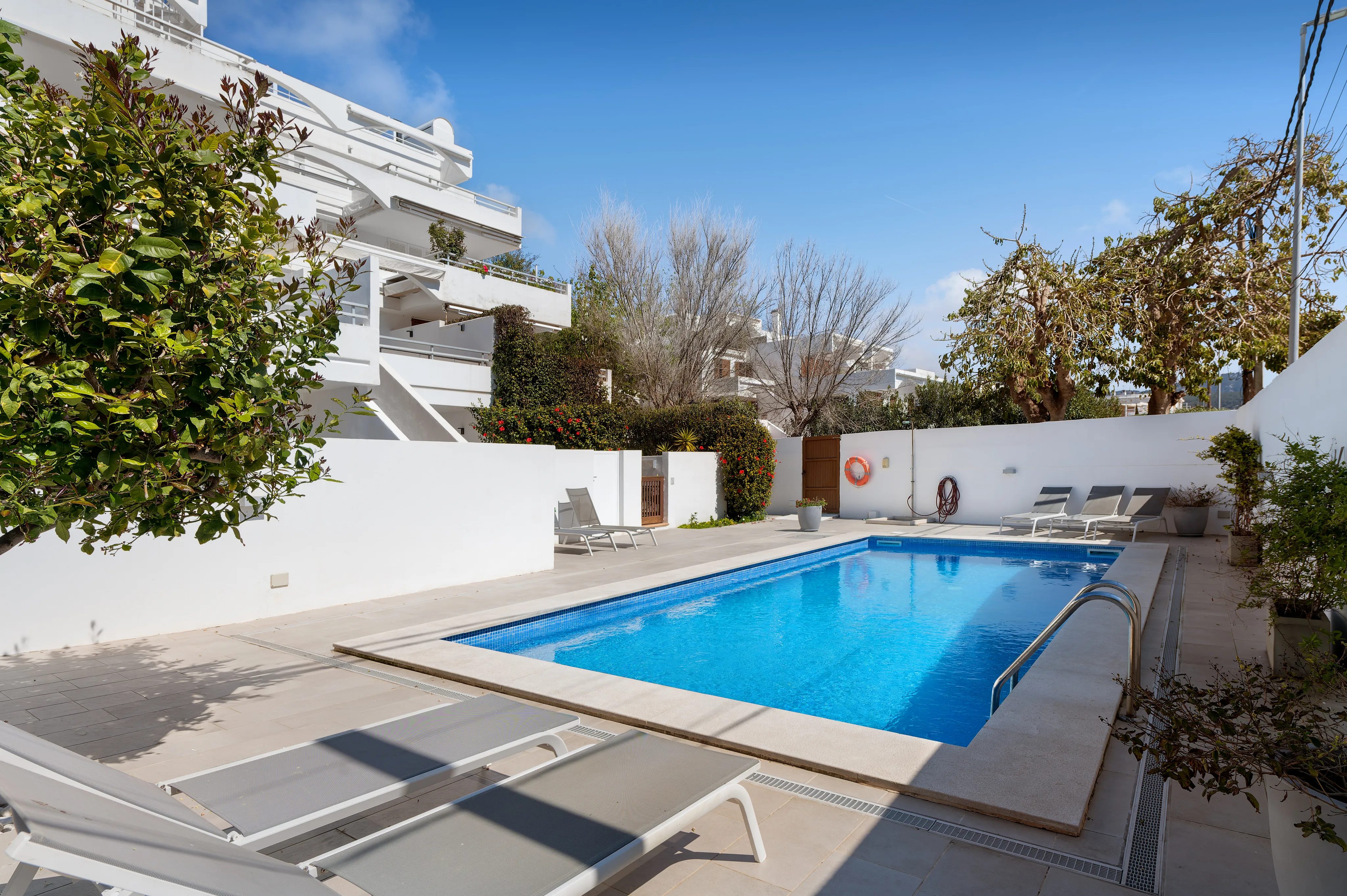Ático de lujo totalmente reformado con espectaculares vistas al puerto en Port Andratx-15