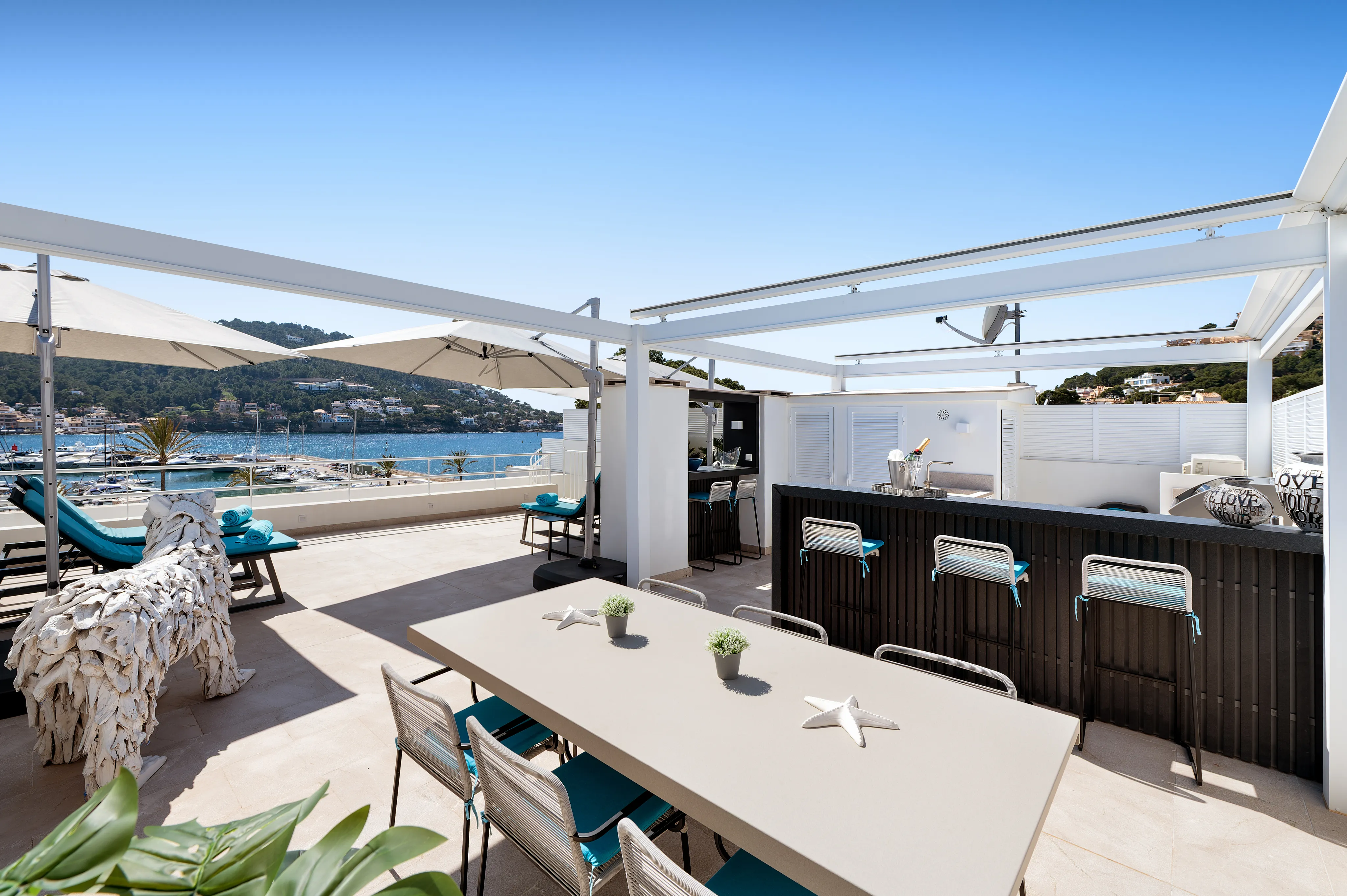 Ático de lujo totalmente reformado con espectaculares vistas al puerto en Port Andratx-6